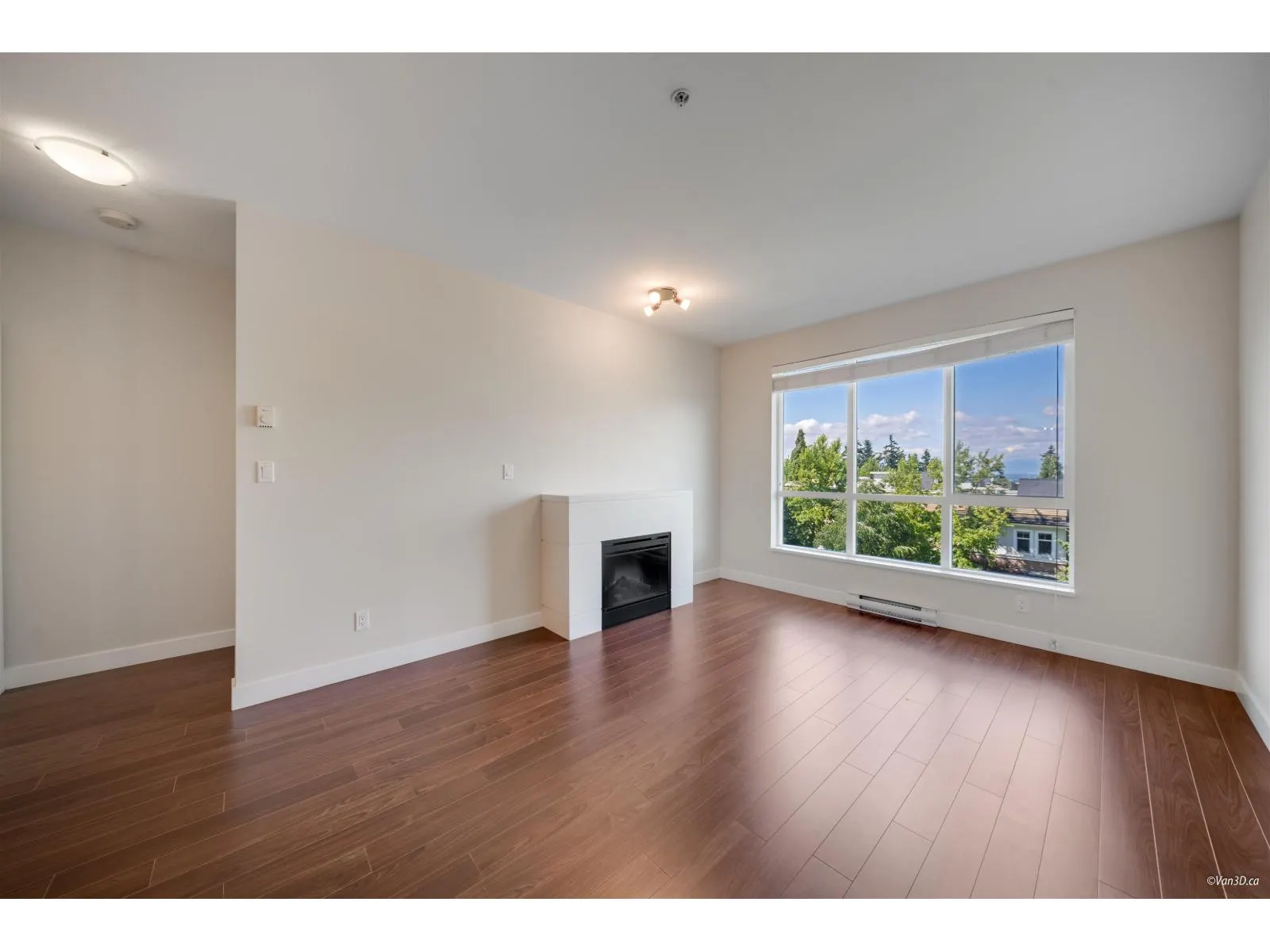 210 15850 26 AVENUE