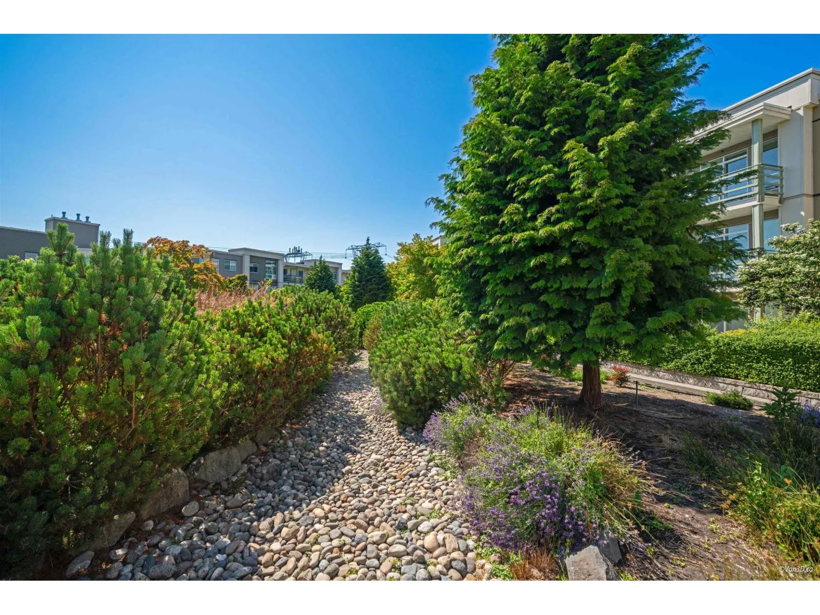 210 15850 26 AVENUE
