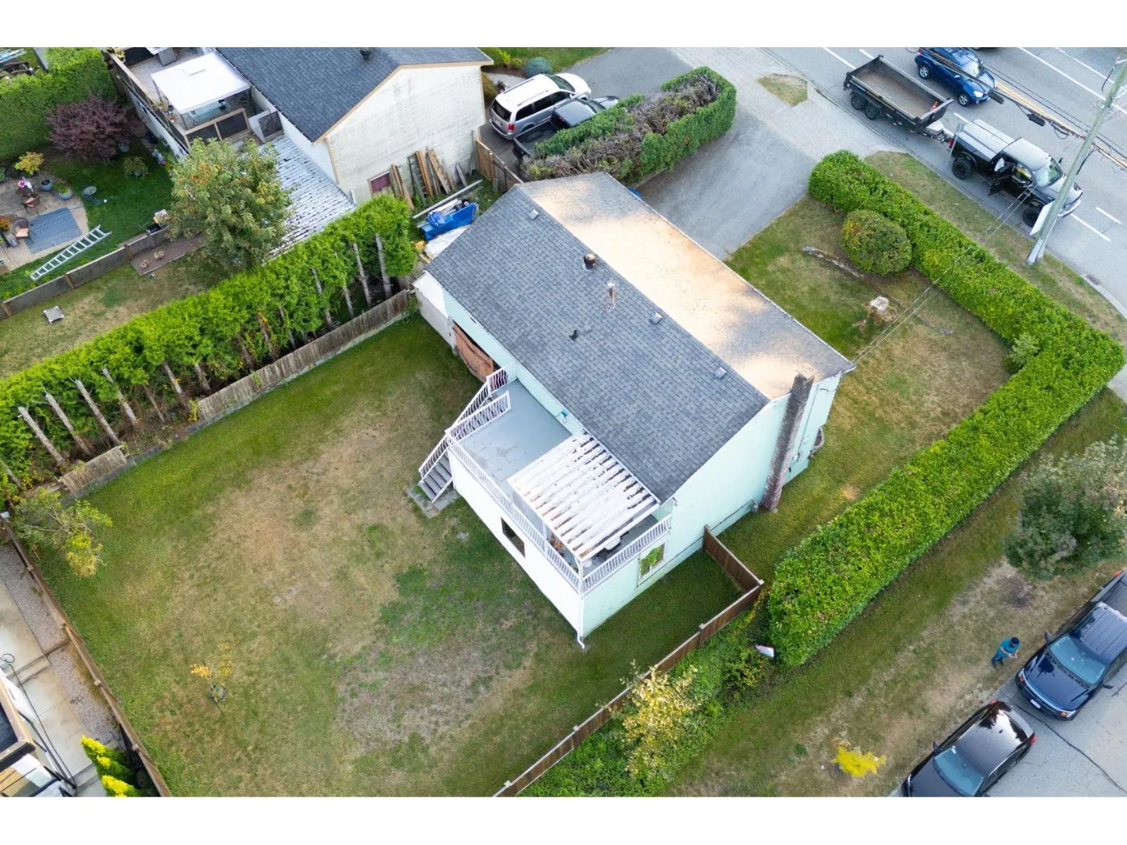 7886 140 STREET