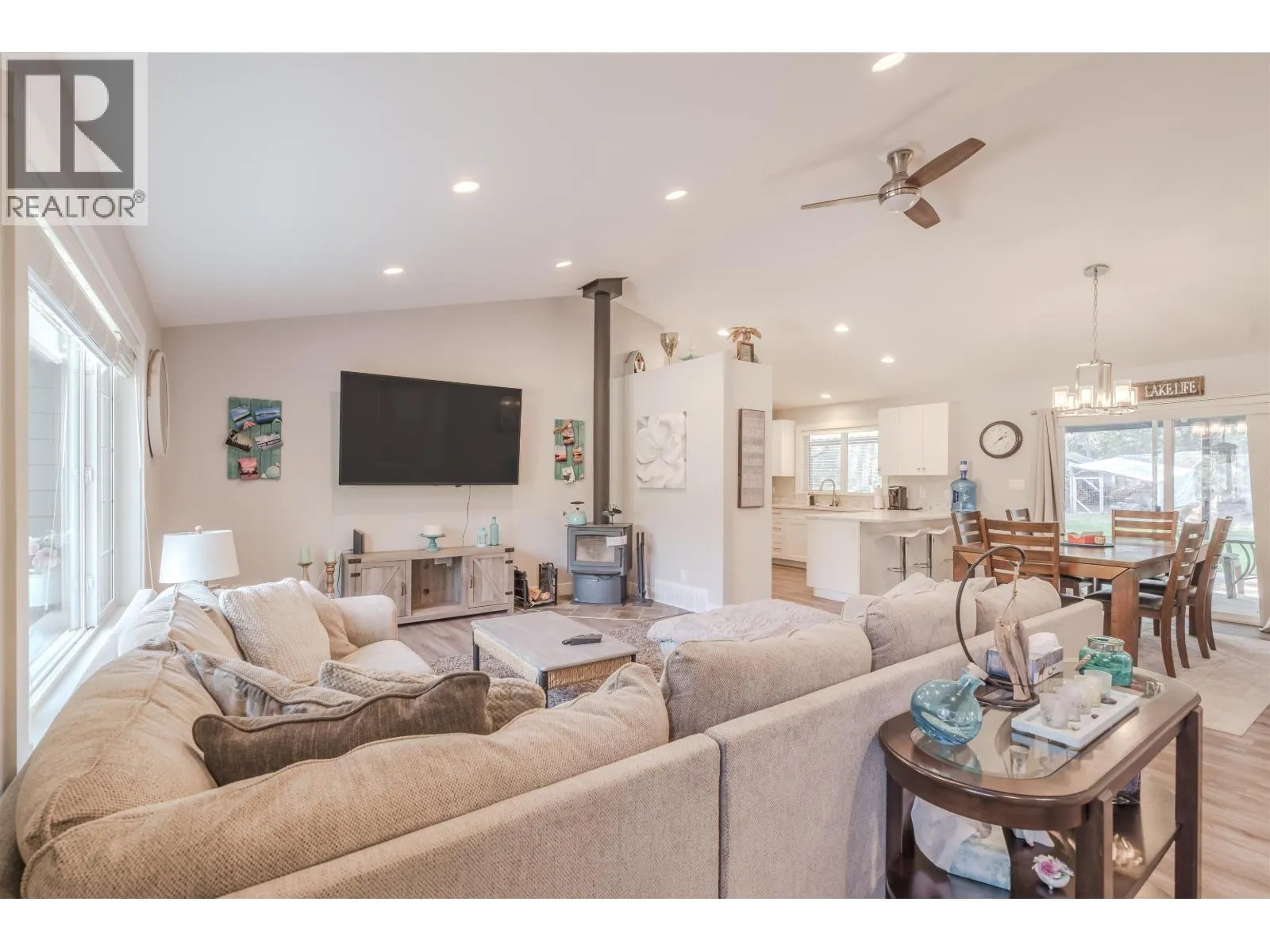 5310 KALLUM DRIVE