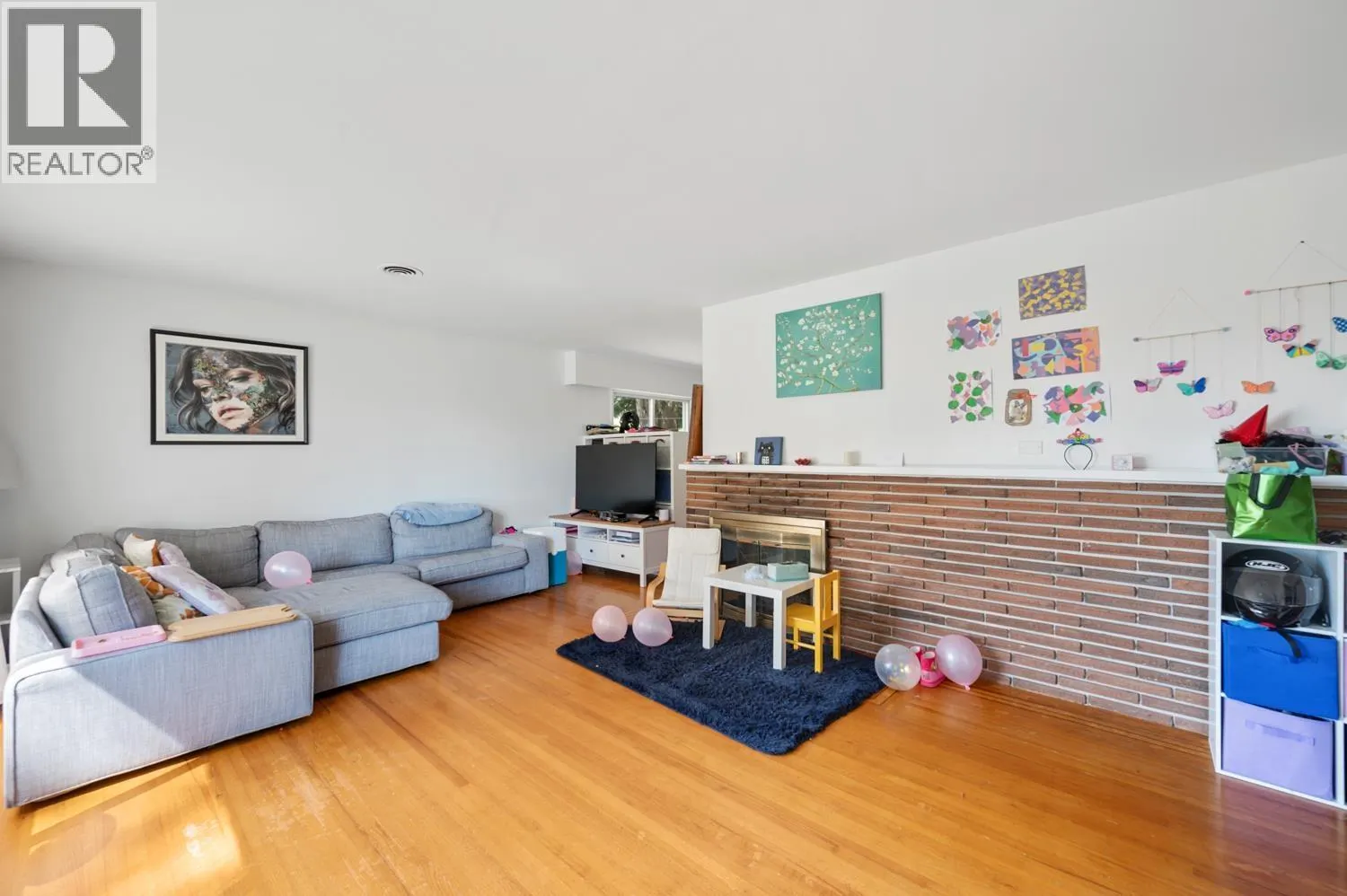 4010 SUNNYCREST DRIVE