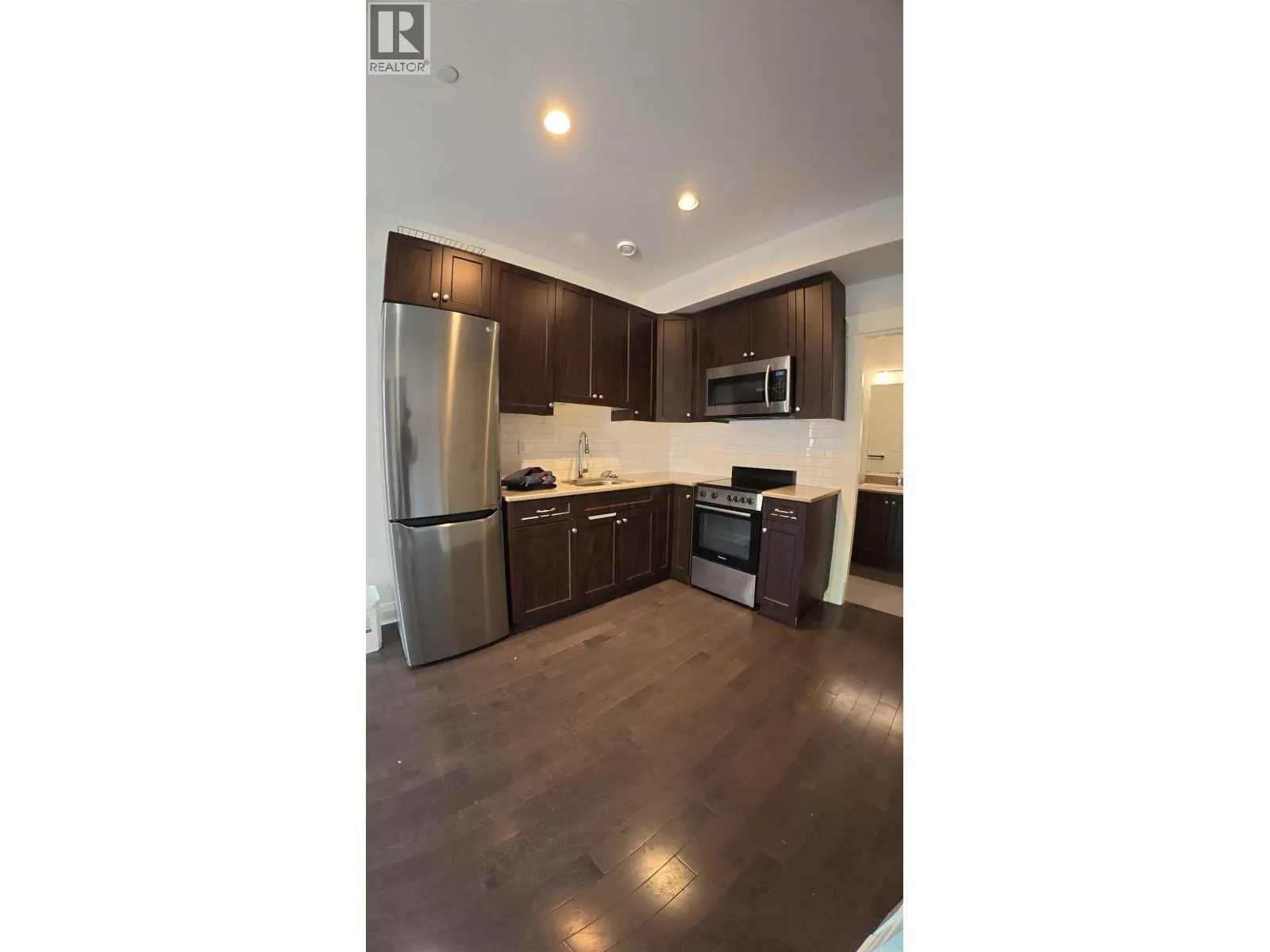 2826 W15TH AVE