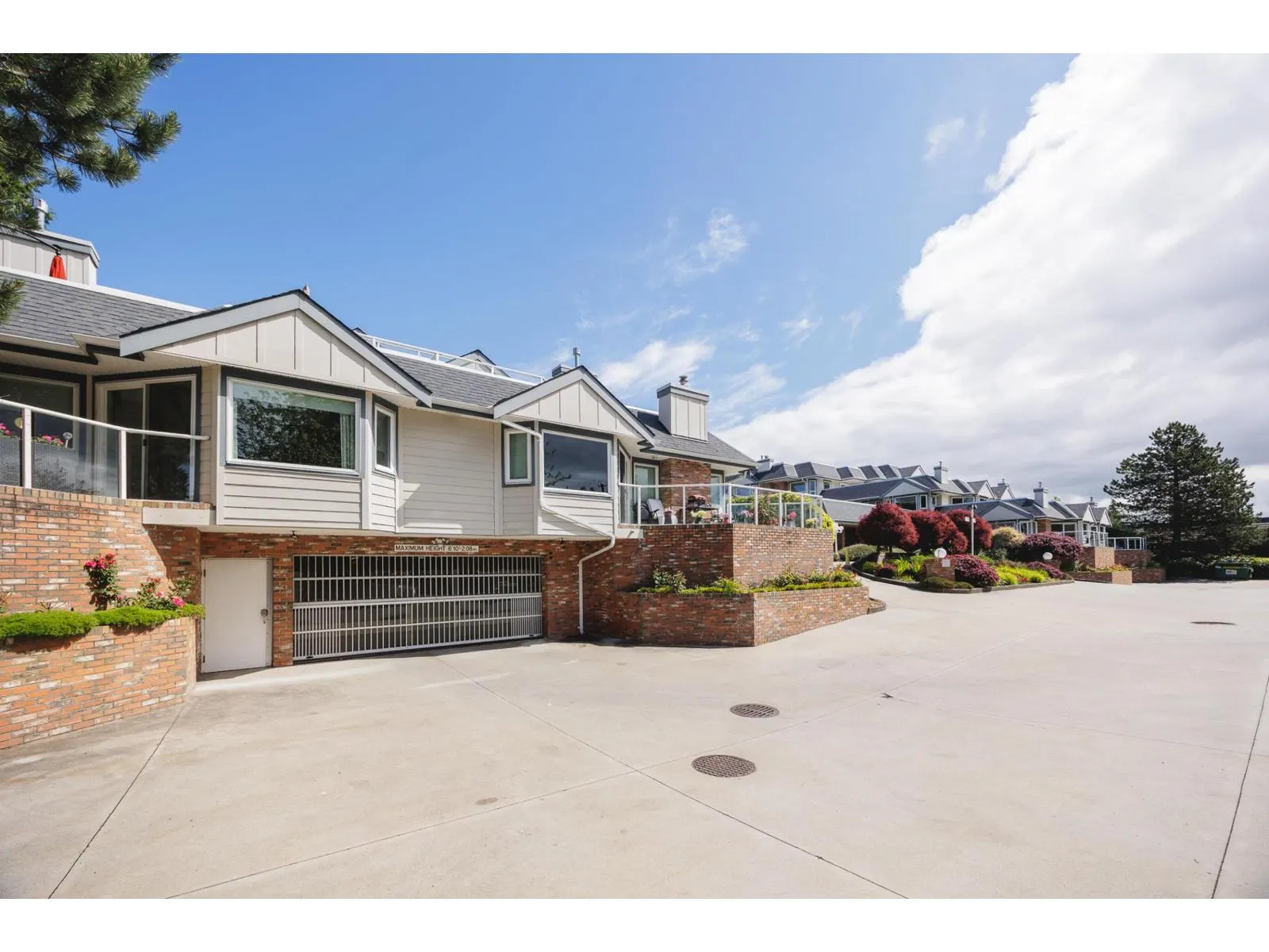 304 13959 16 AVENUE