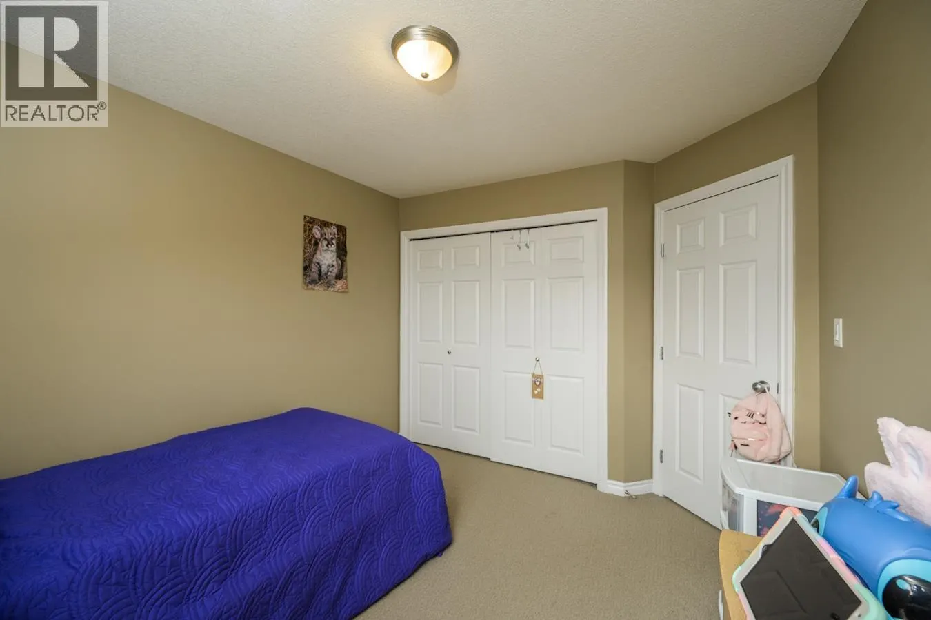 927 CLARE CRESCENT