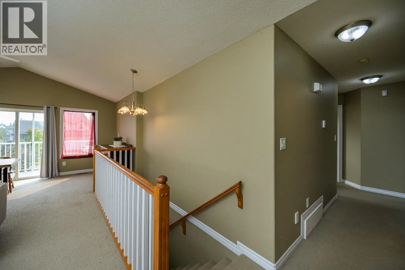927 CLARE CRESCENT