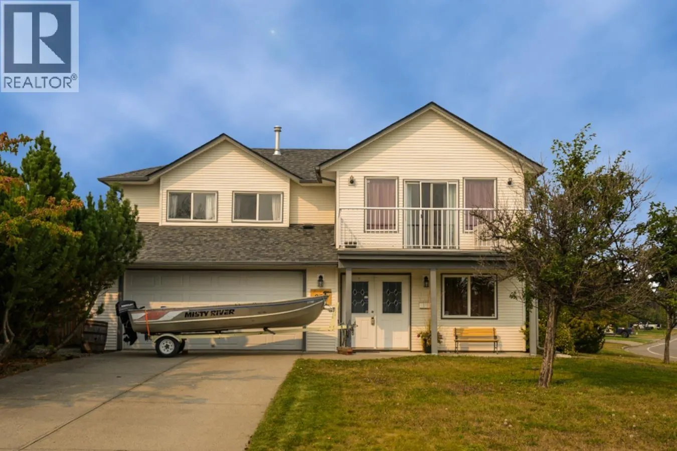 927 CLARE CRESCENT