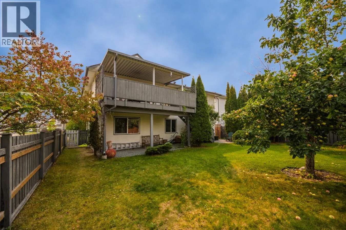 927 CLARE CRESCENT