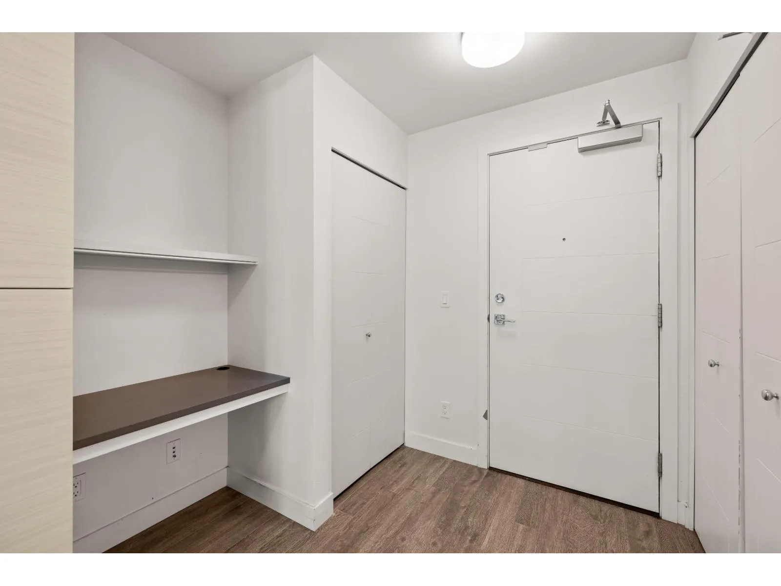 306 13919 FRASER HIGHWAY
