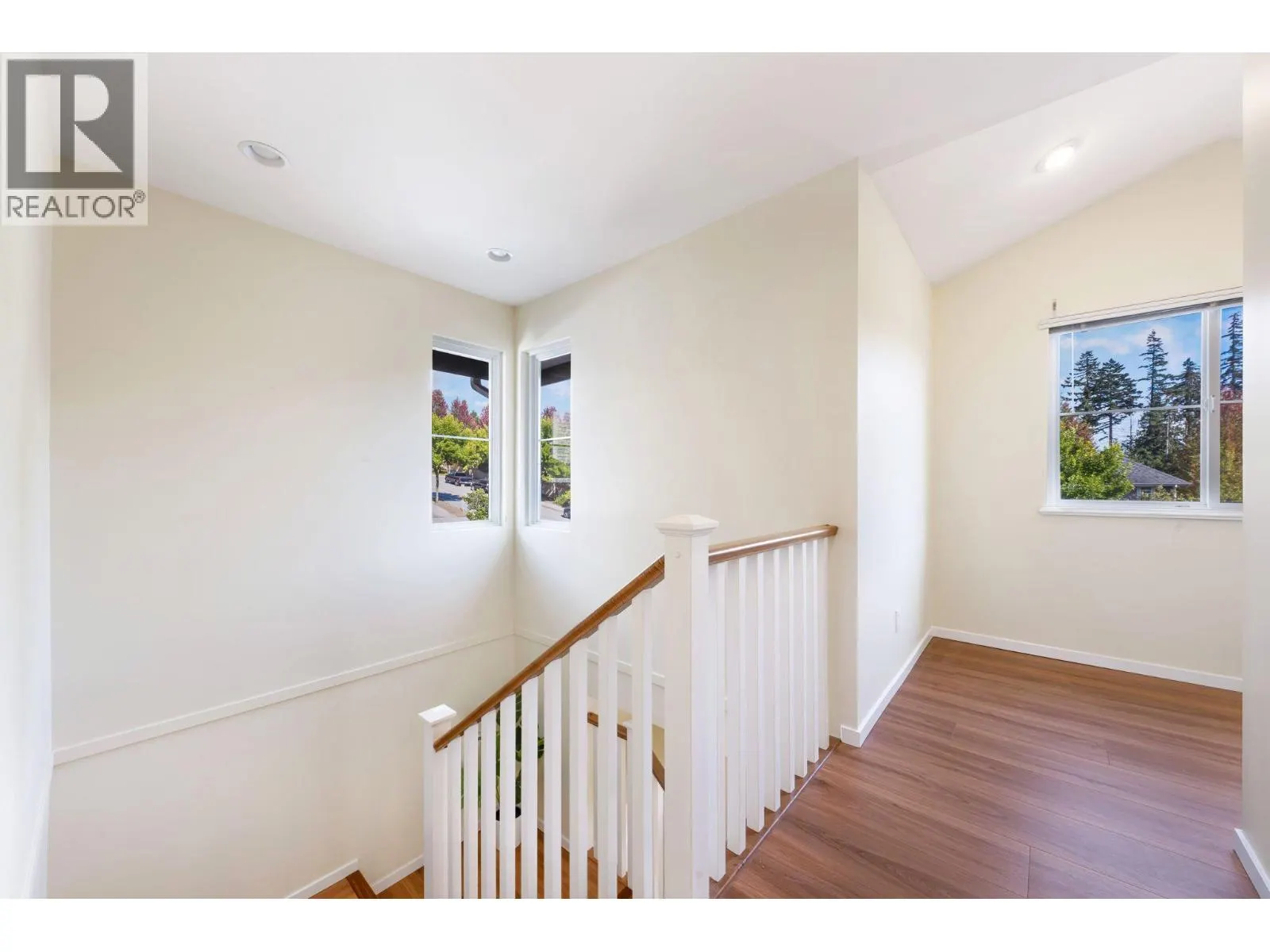 513 FOREST PARKWAY