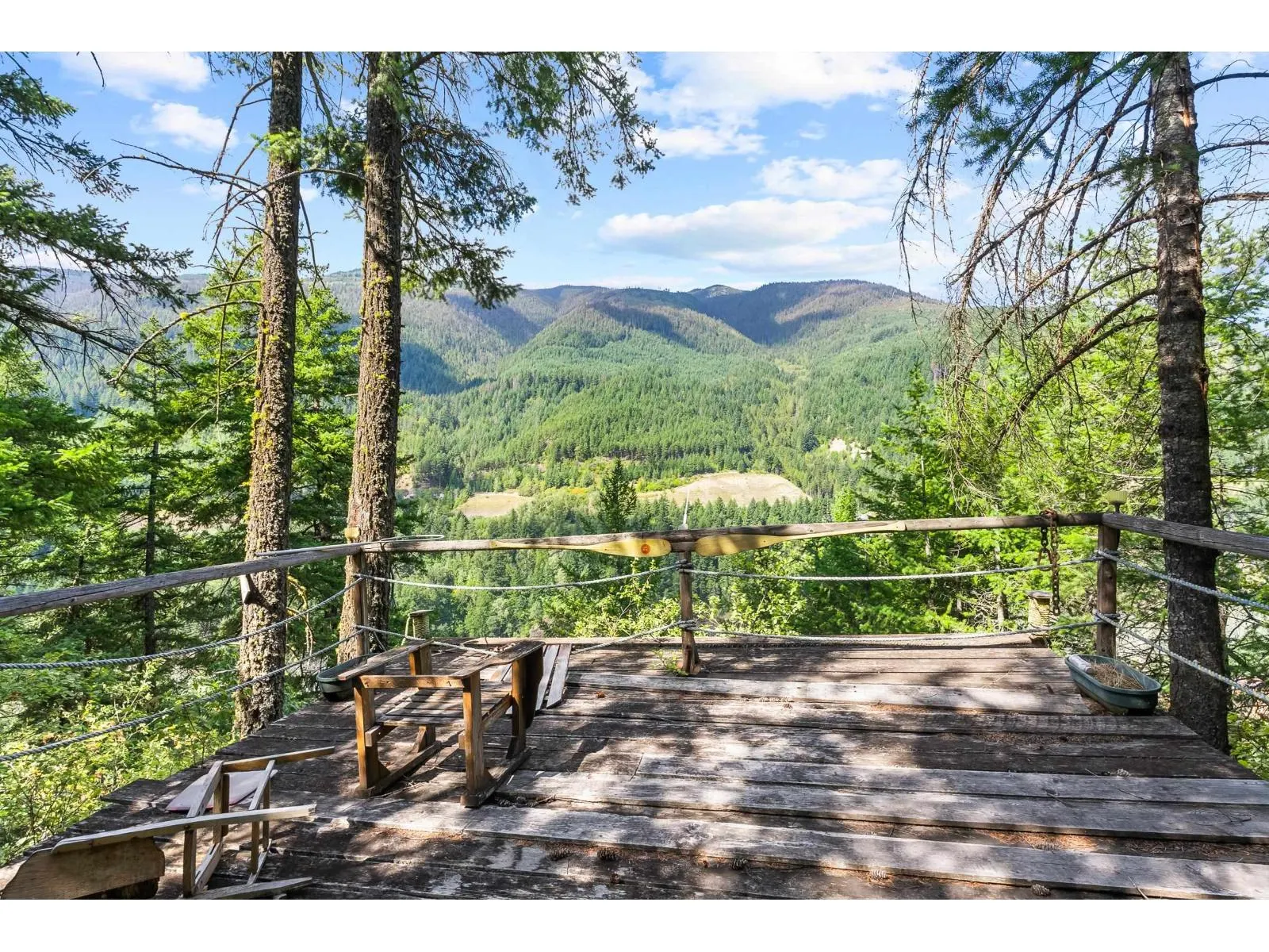 49300 TRANS CANADA HIGHWAY|Fraser Canyon
