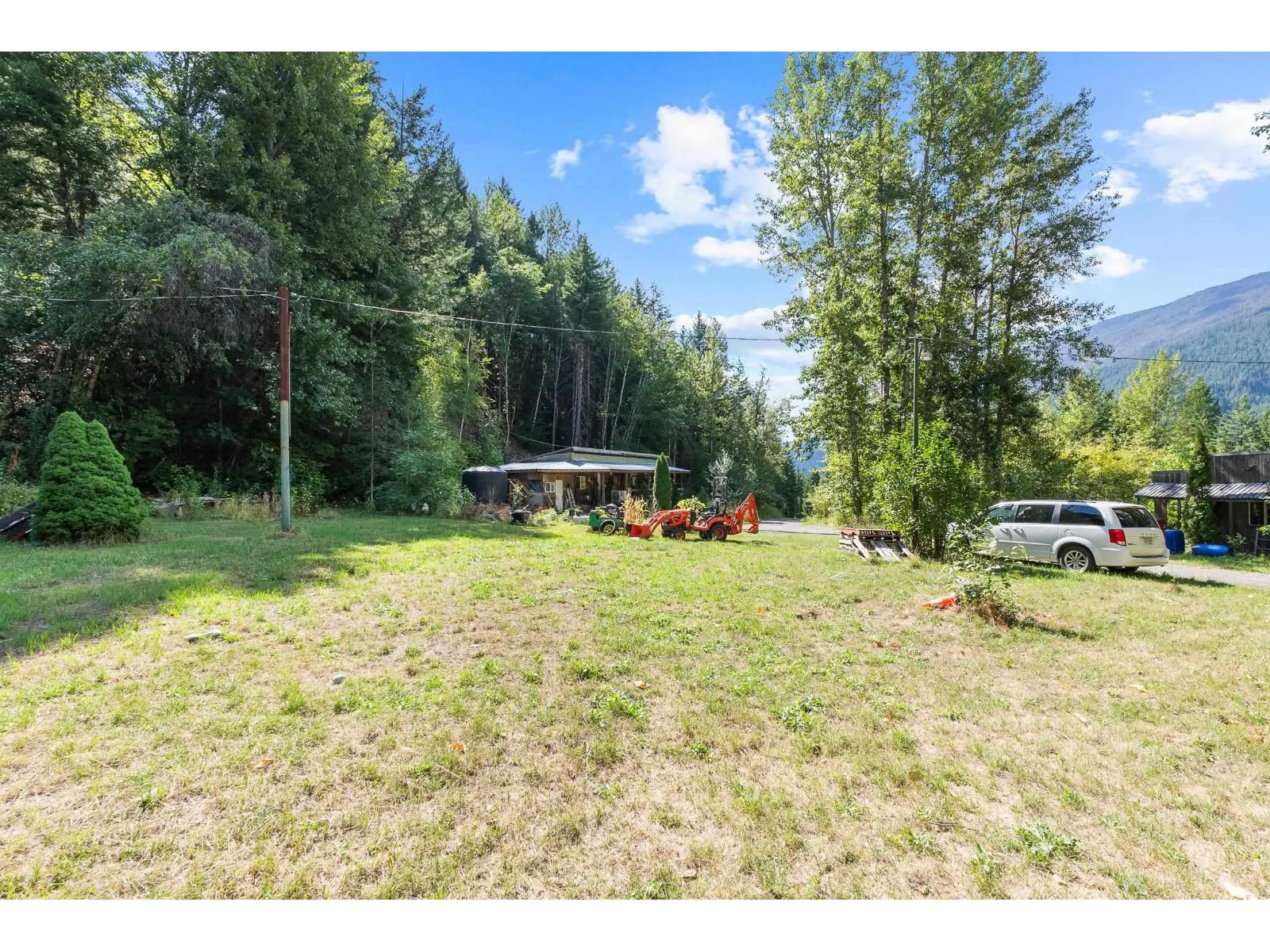 49300 TRANS CANADA HIGHWAY|Fraser Canyon