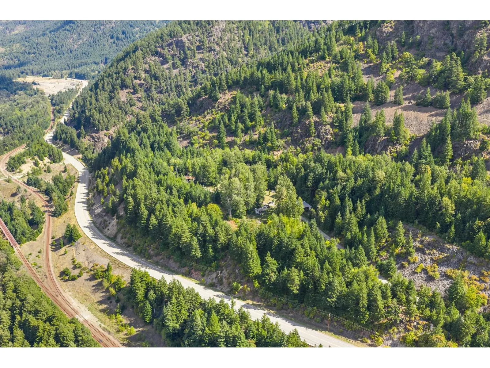 49300 TRANS CANADA HIGHWAY|Fraser Canyon
