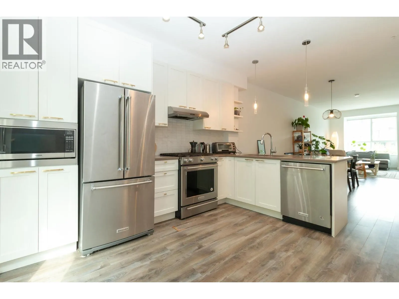 1220 GRANITE DRIVE