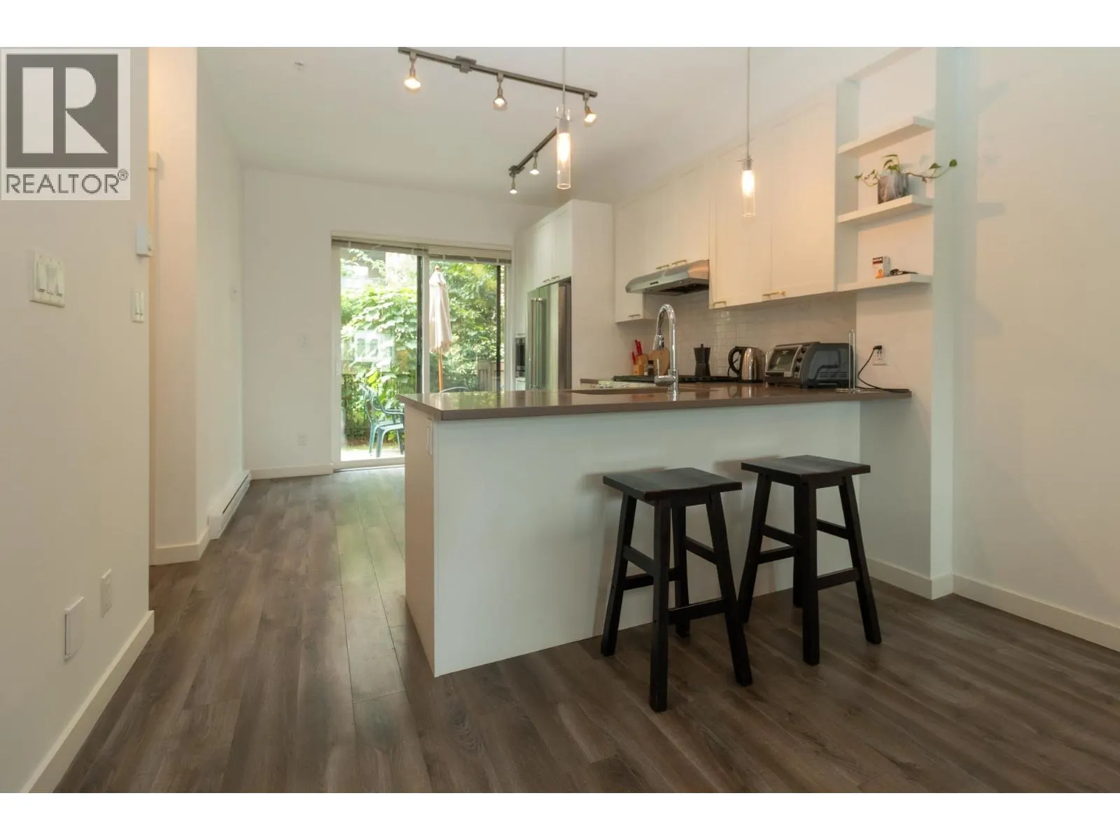 1220 GRANITE DRIVE