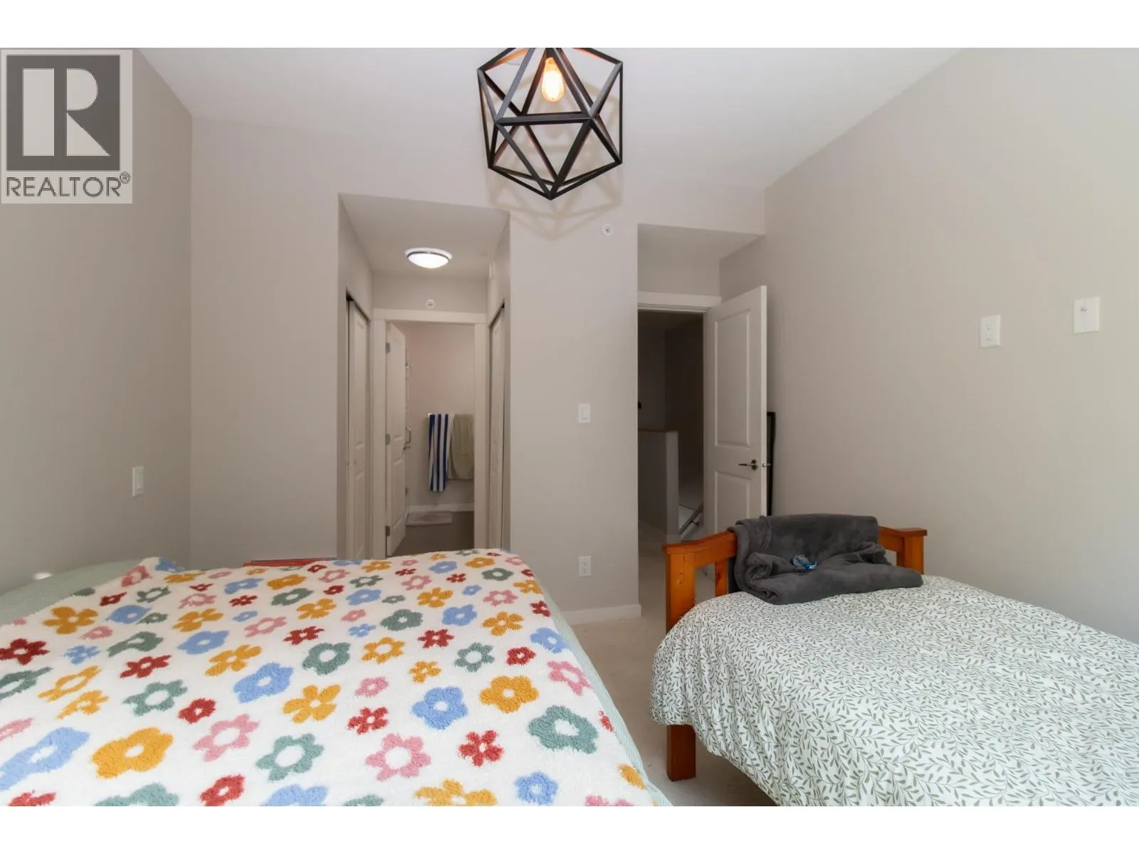 1220 GRANITE DRIVE