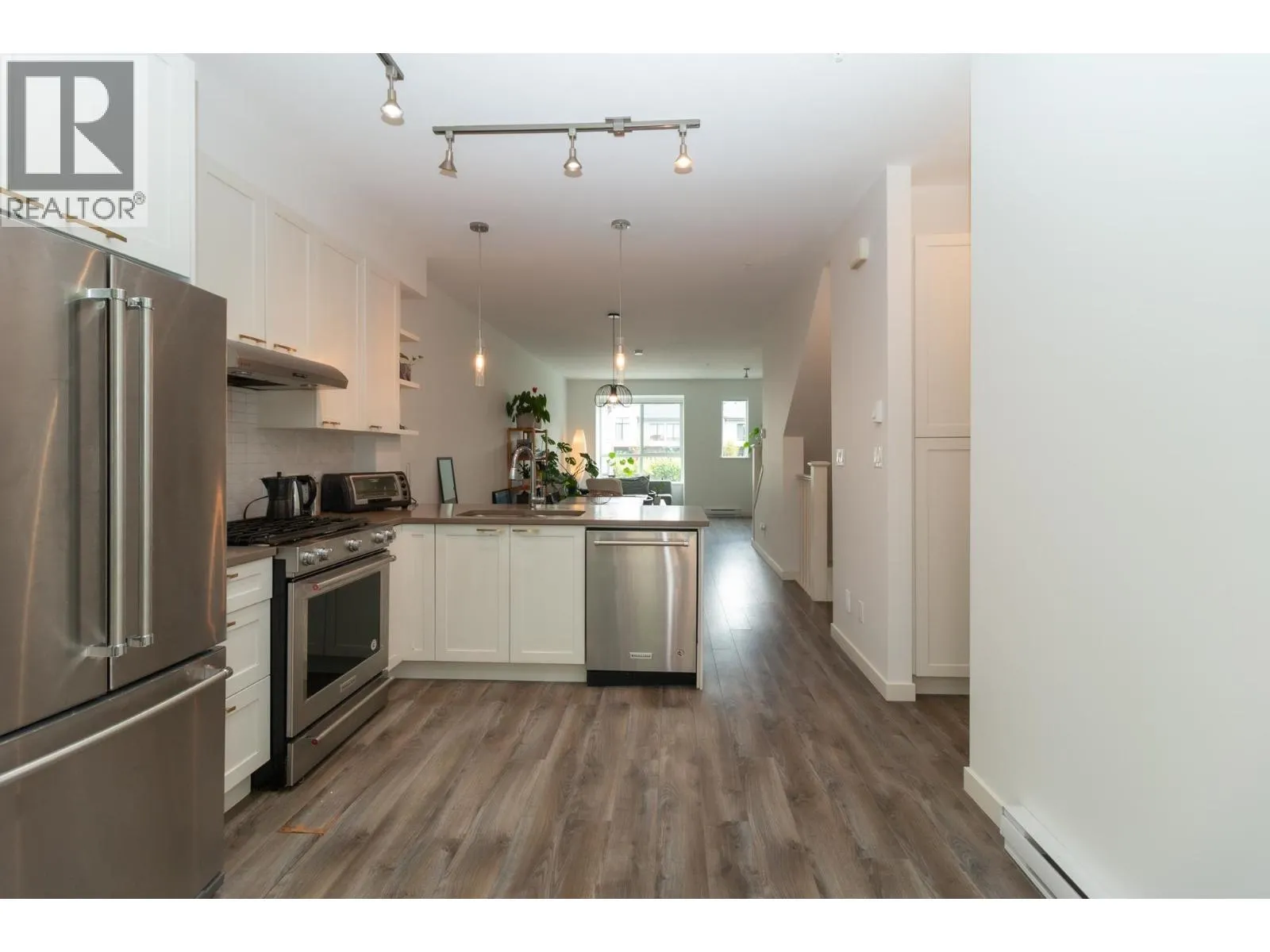 1220 GRANITE DRIVE