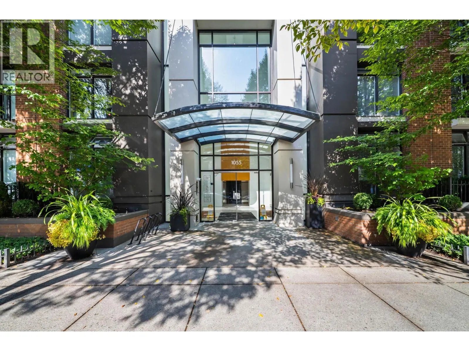 1805 1055 HOMER STREET