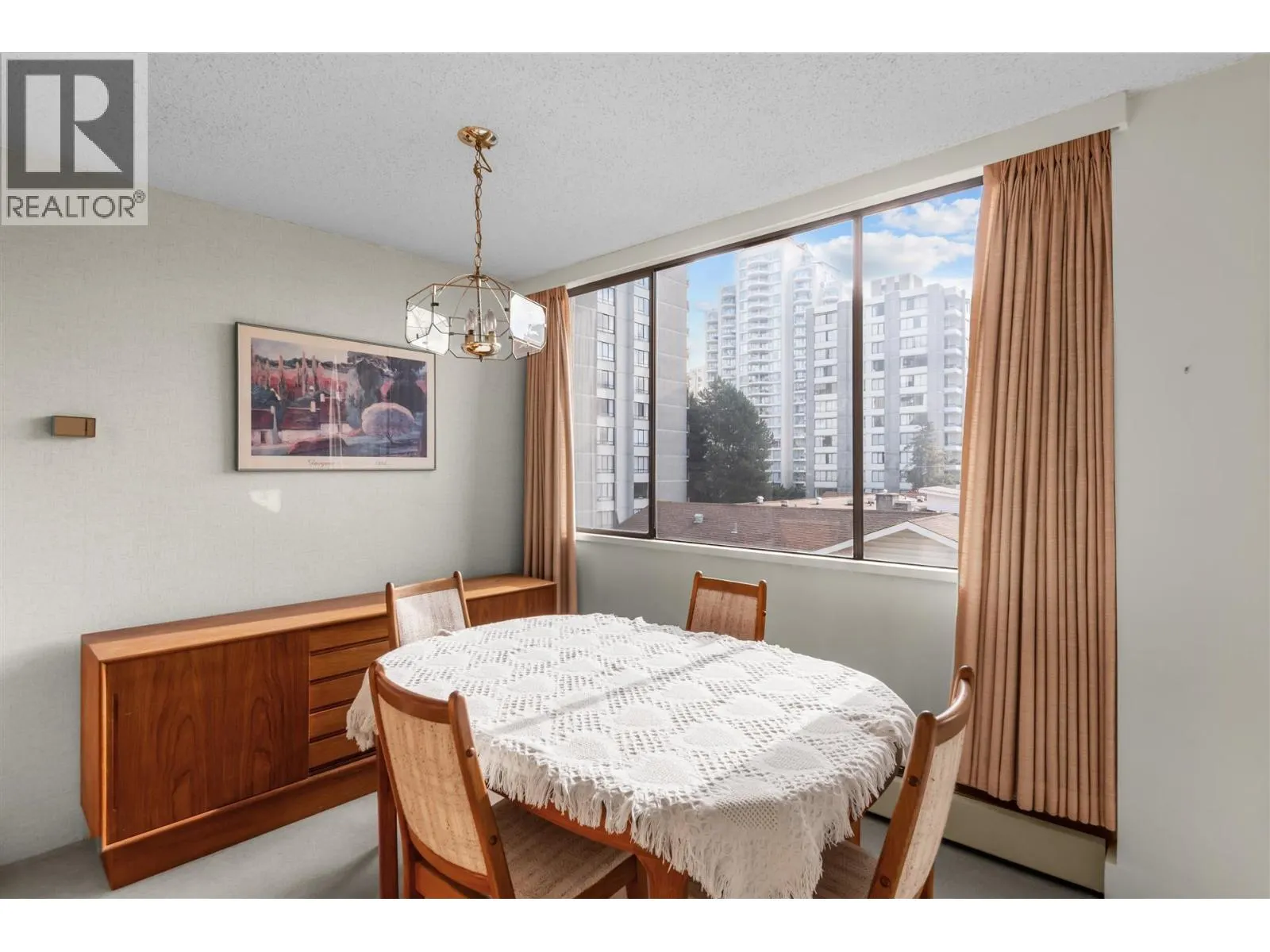 505 740 HAMILTON STREET