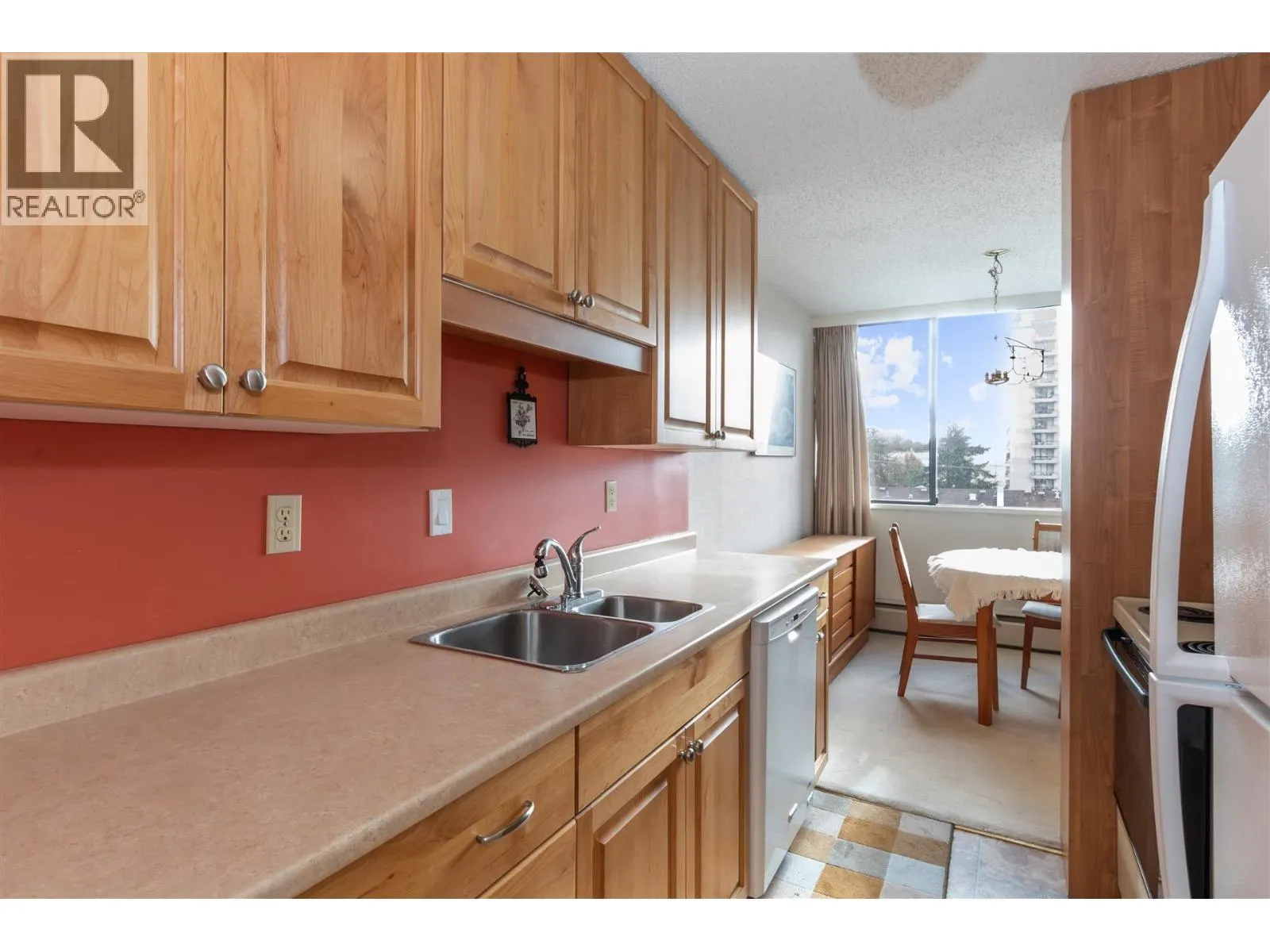 505 740 HAMILTON STREET