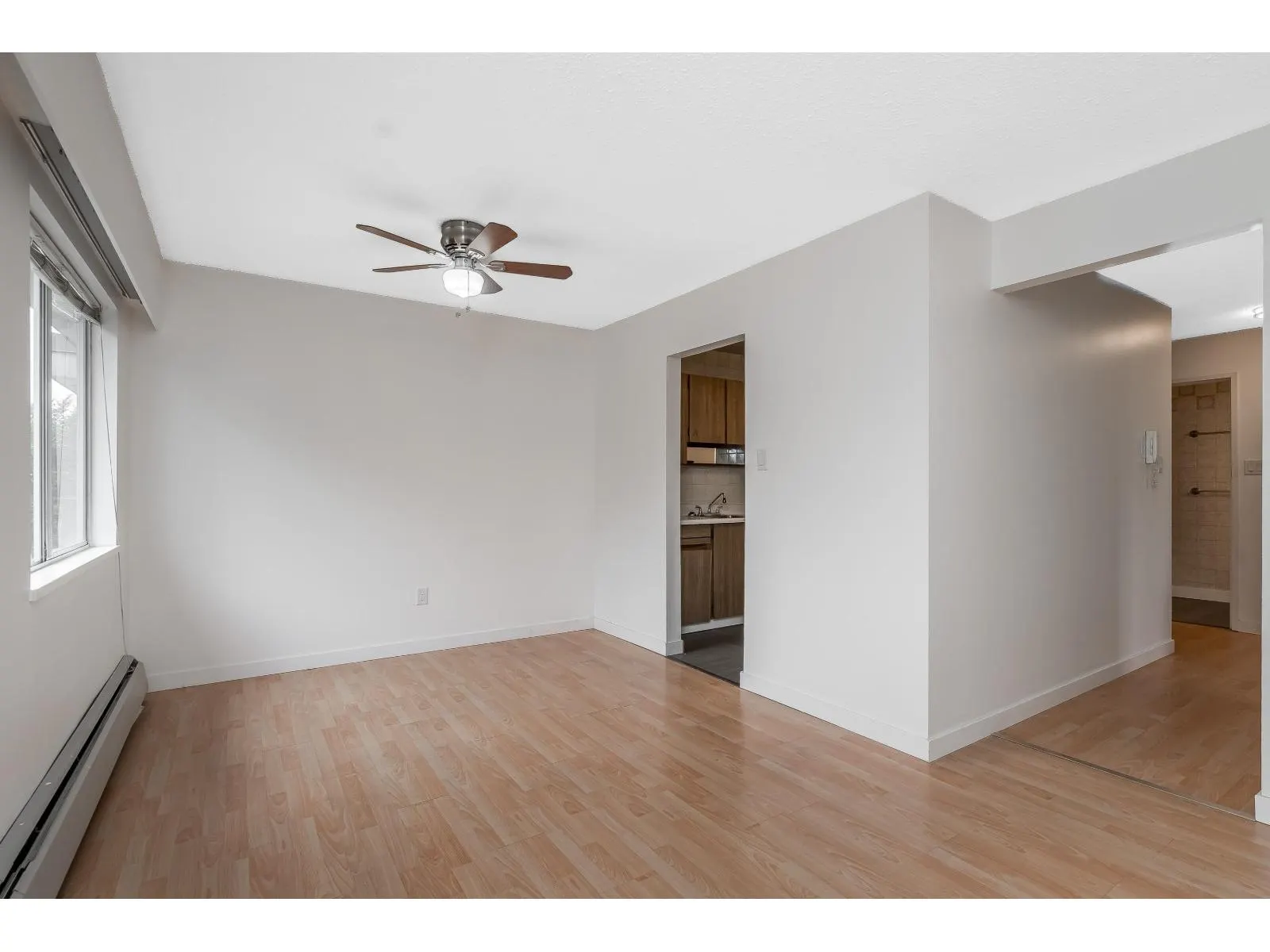 392C 8635 120 STREET