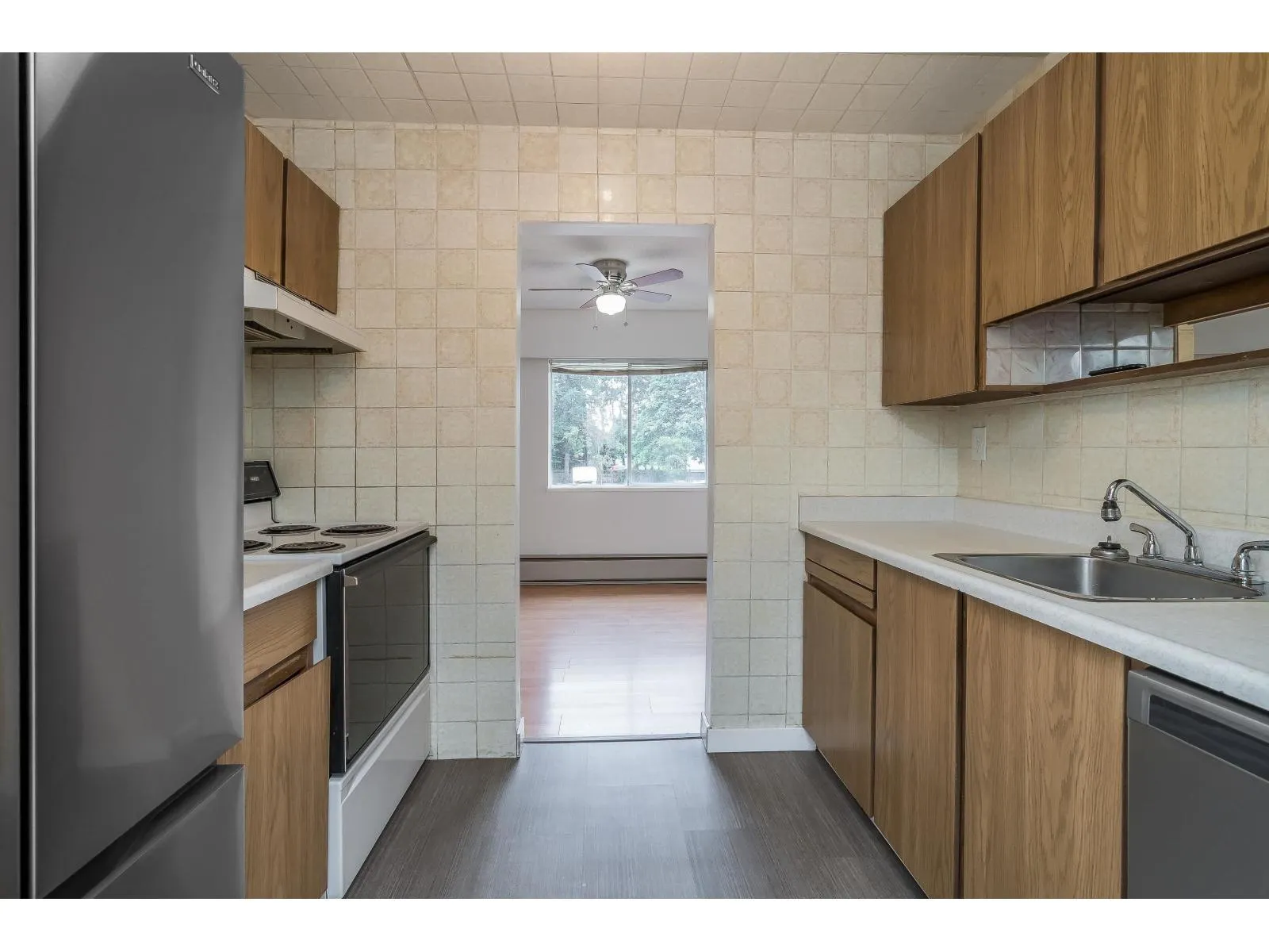392C 8635 120 STREET