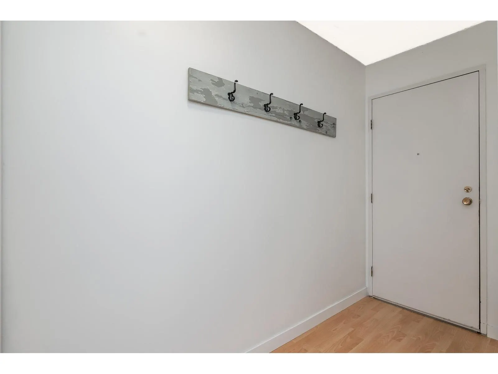 392C 8635 120 STREET