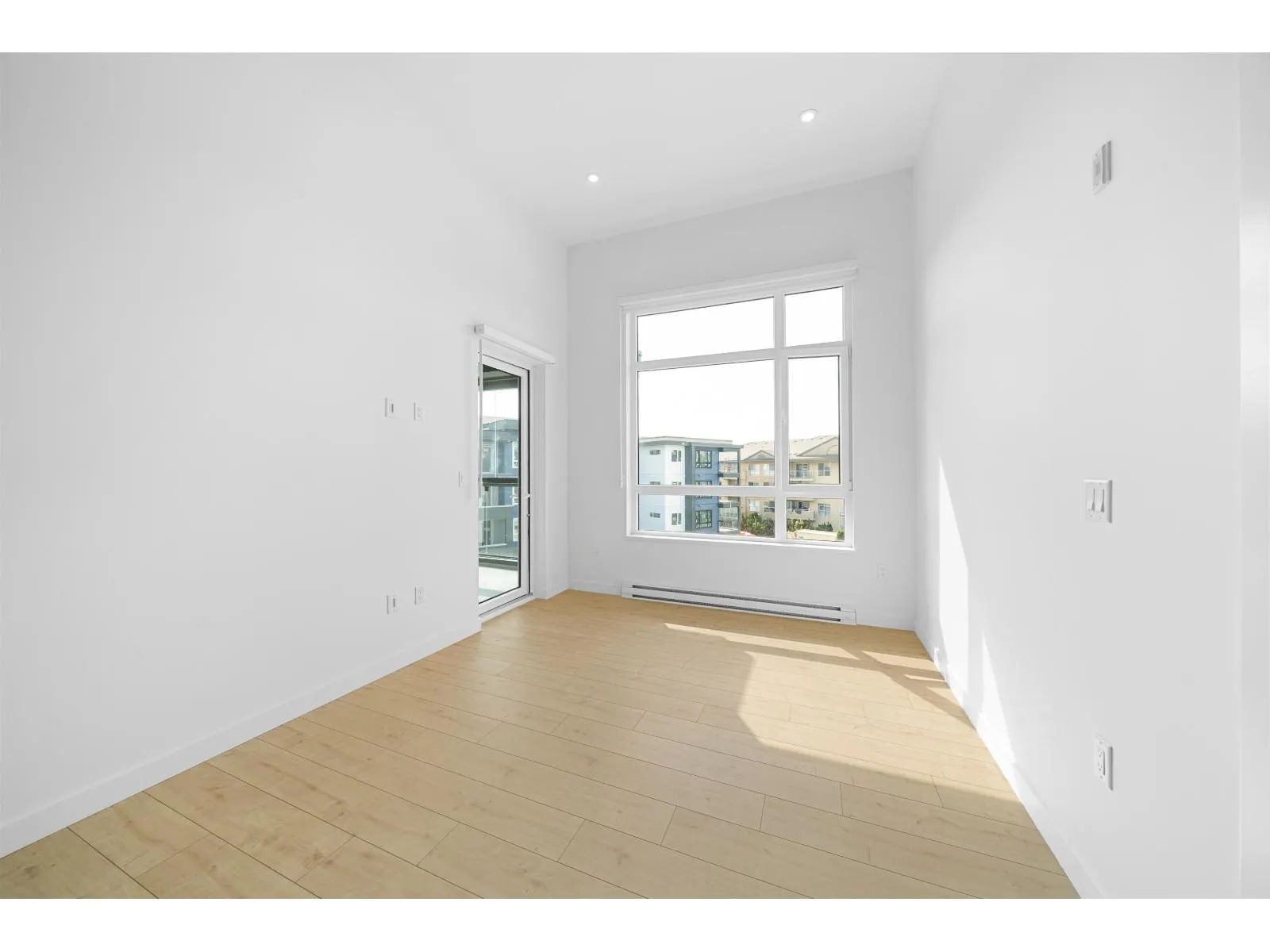 419 13788 76 AVENUE