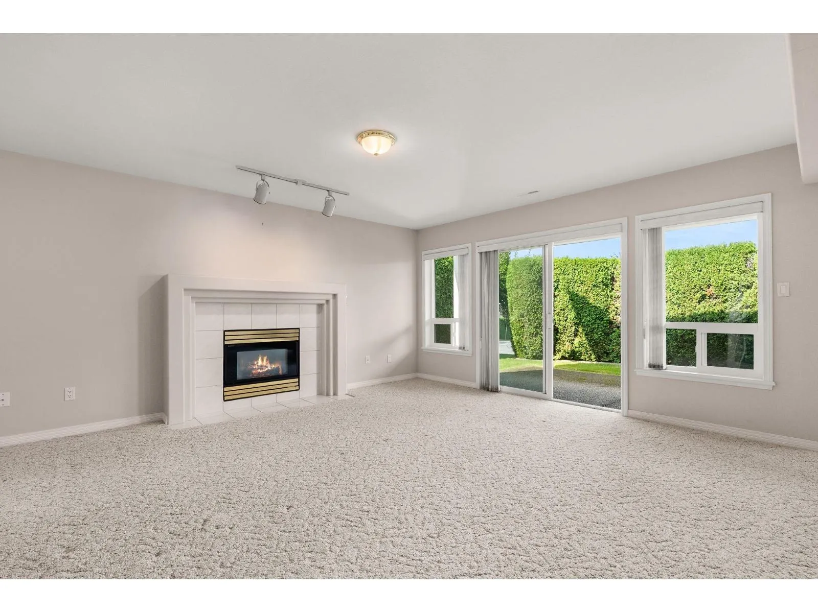 9 31445 RIDGEVIEW DRIVE