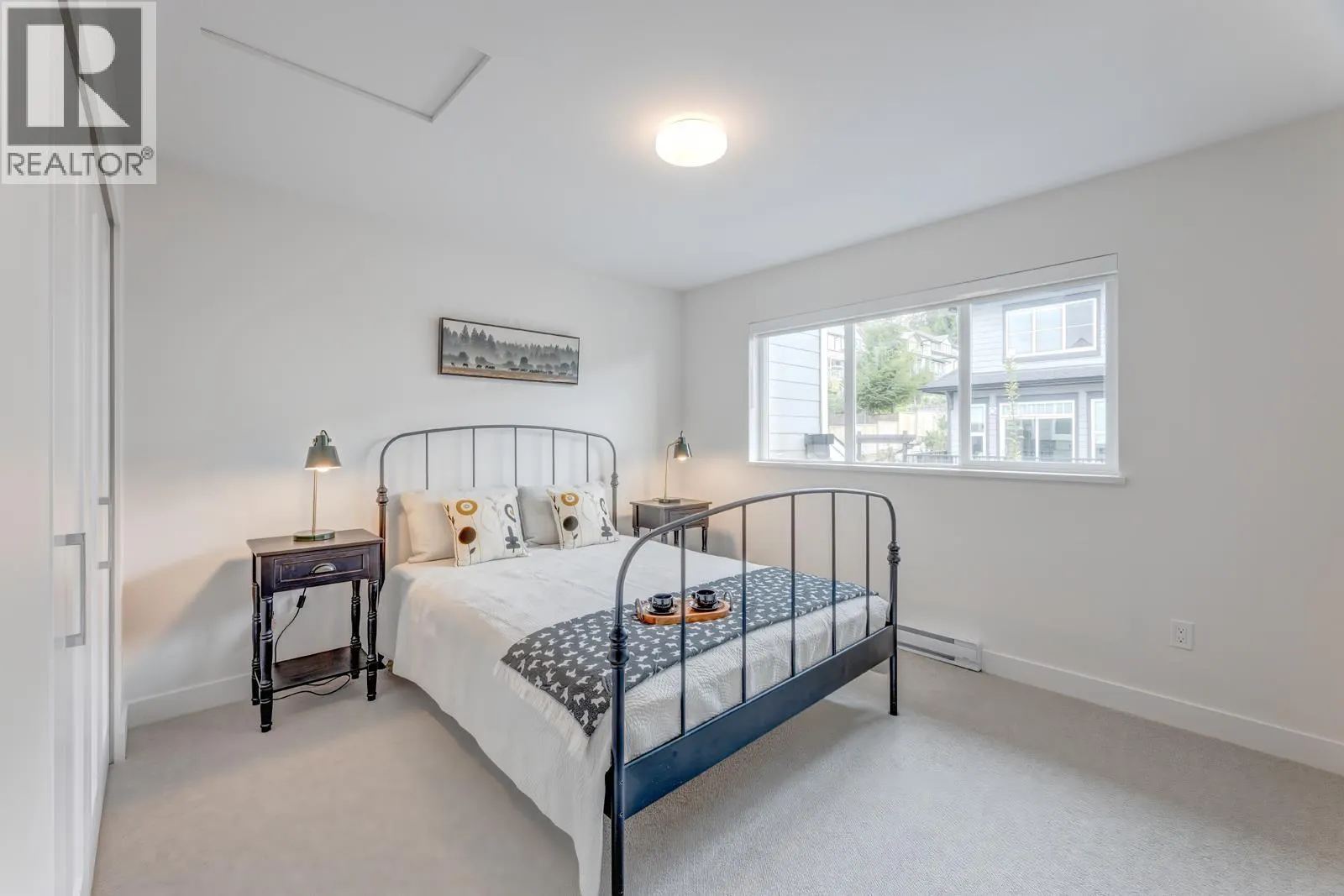 104 3421 QUEENSTON AVENUE