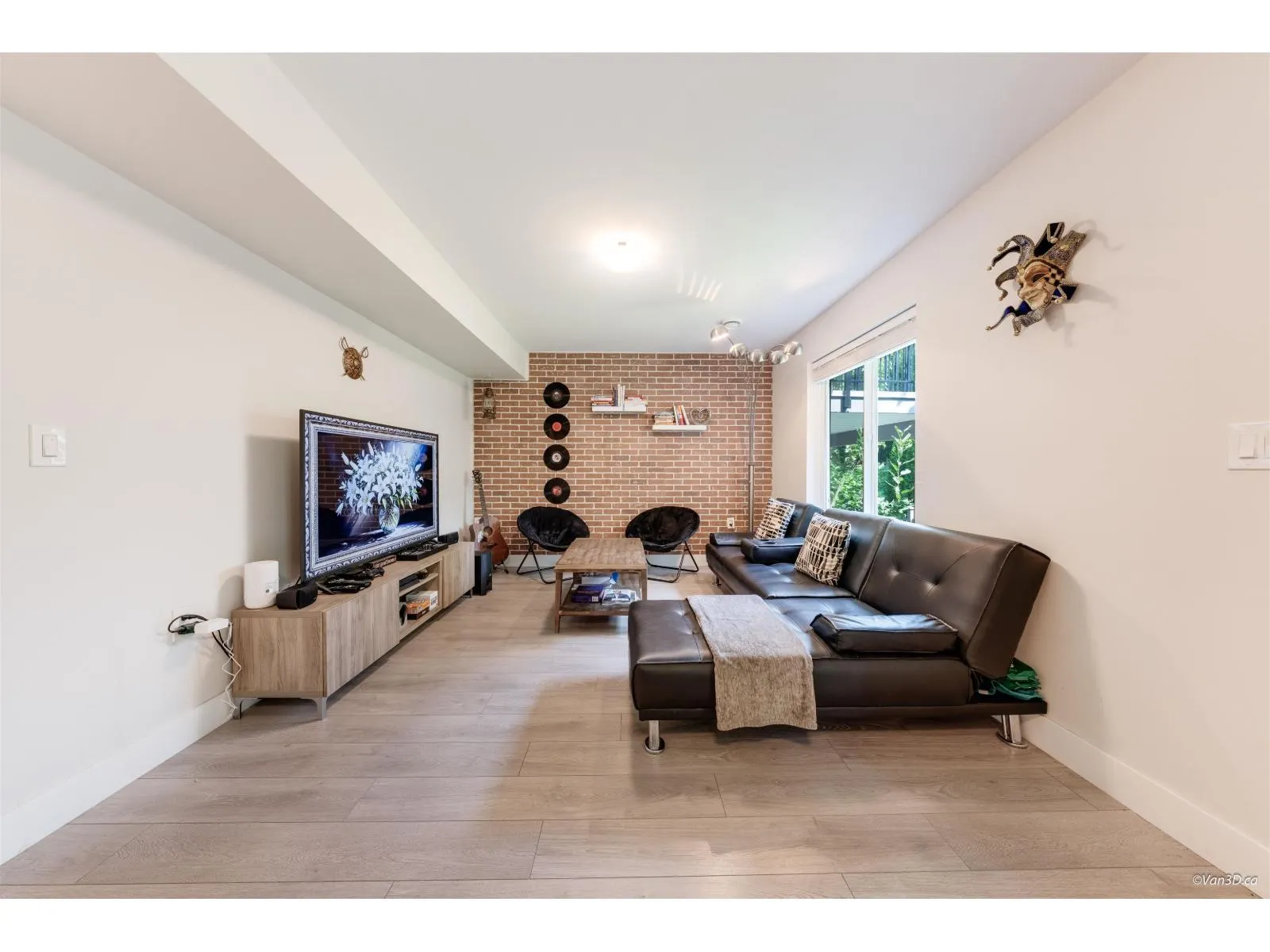 60 15665 MOUNTAIN VIEW DRIVE