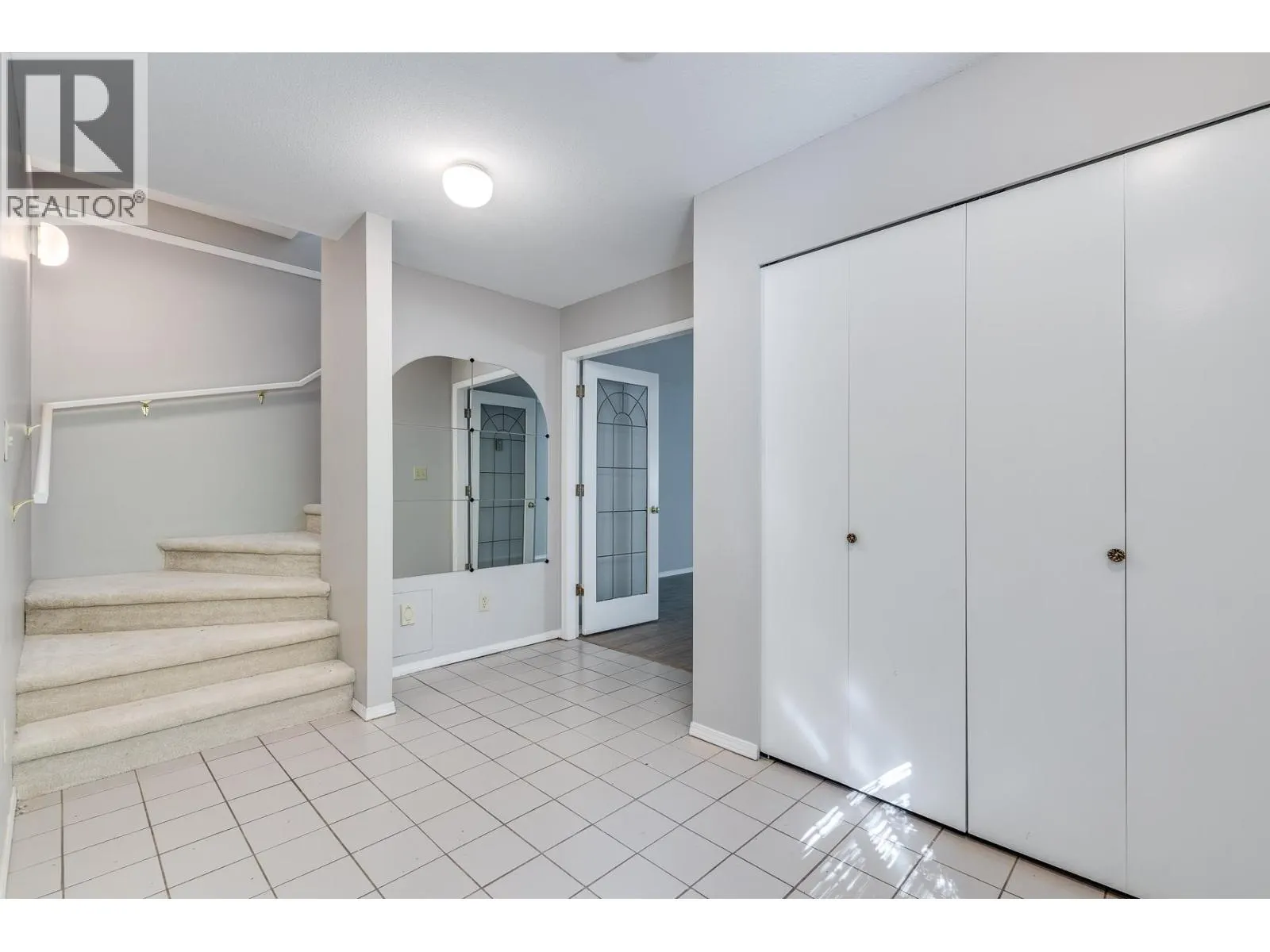 150 1386 LINCOLN DRIVE