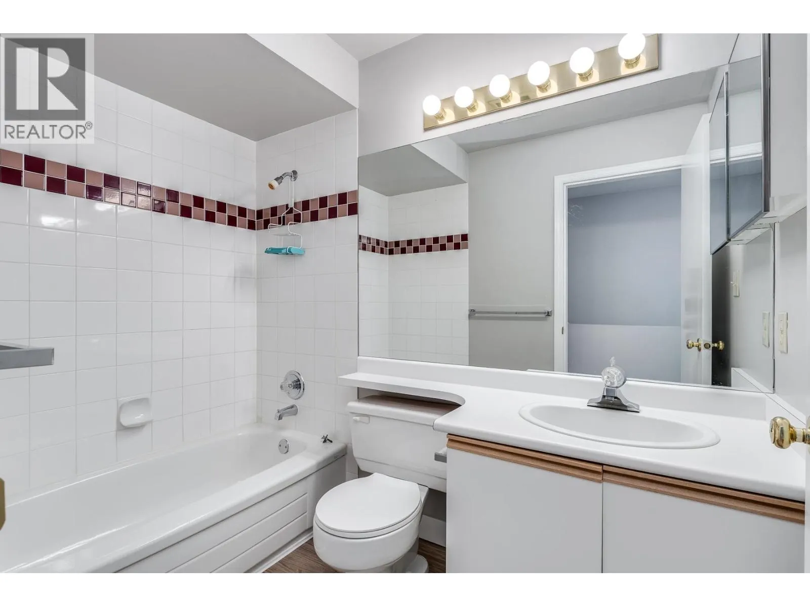 150 1386 LINCOLN DRIVE