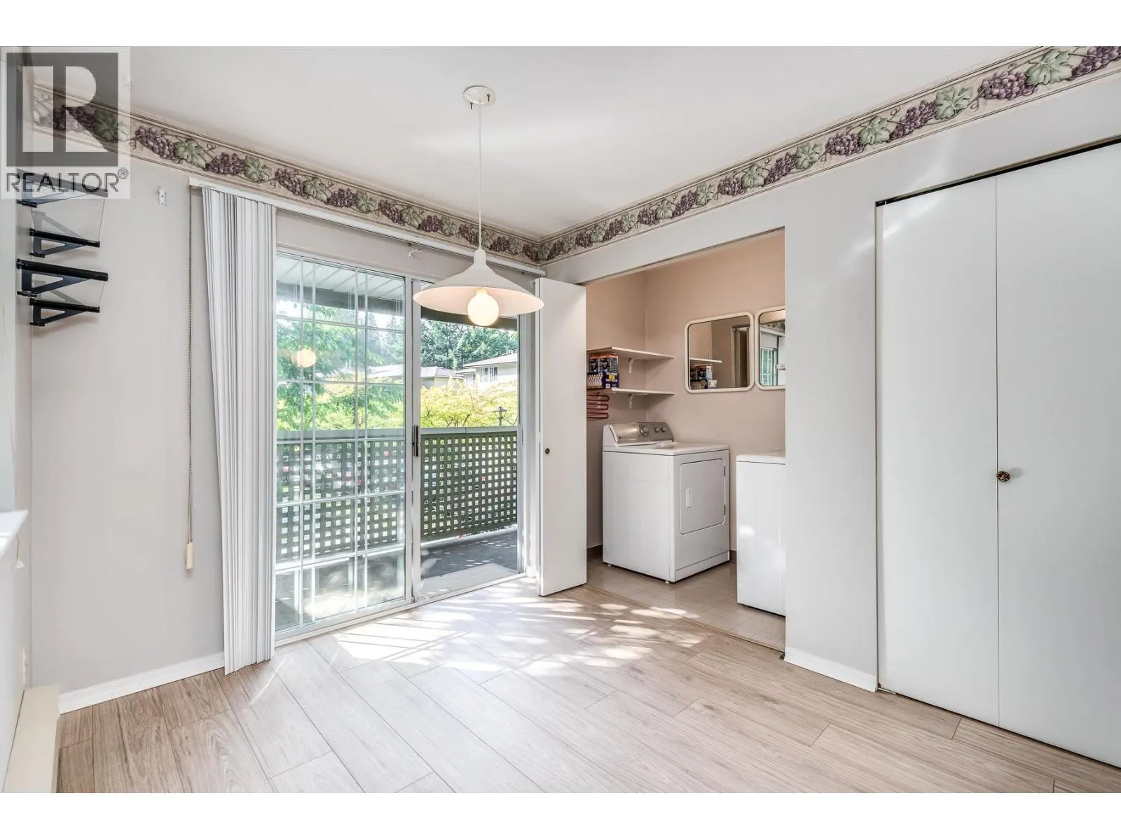 150 1386 LINCOLN DRIVE
