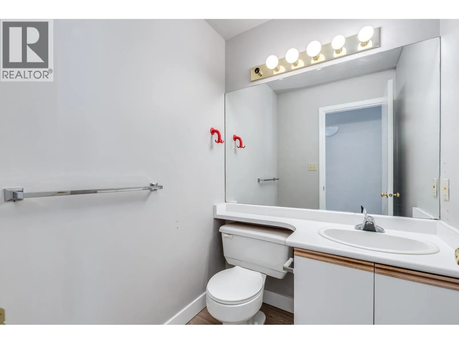 150 1386 LINCOLN DRIVE
