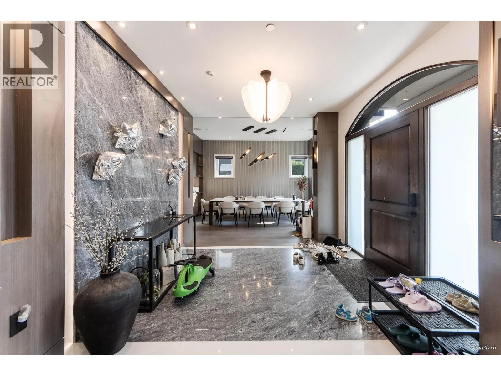 1041 W 53RD AVENUE