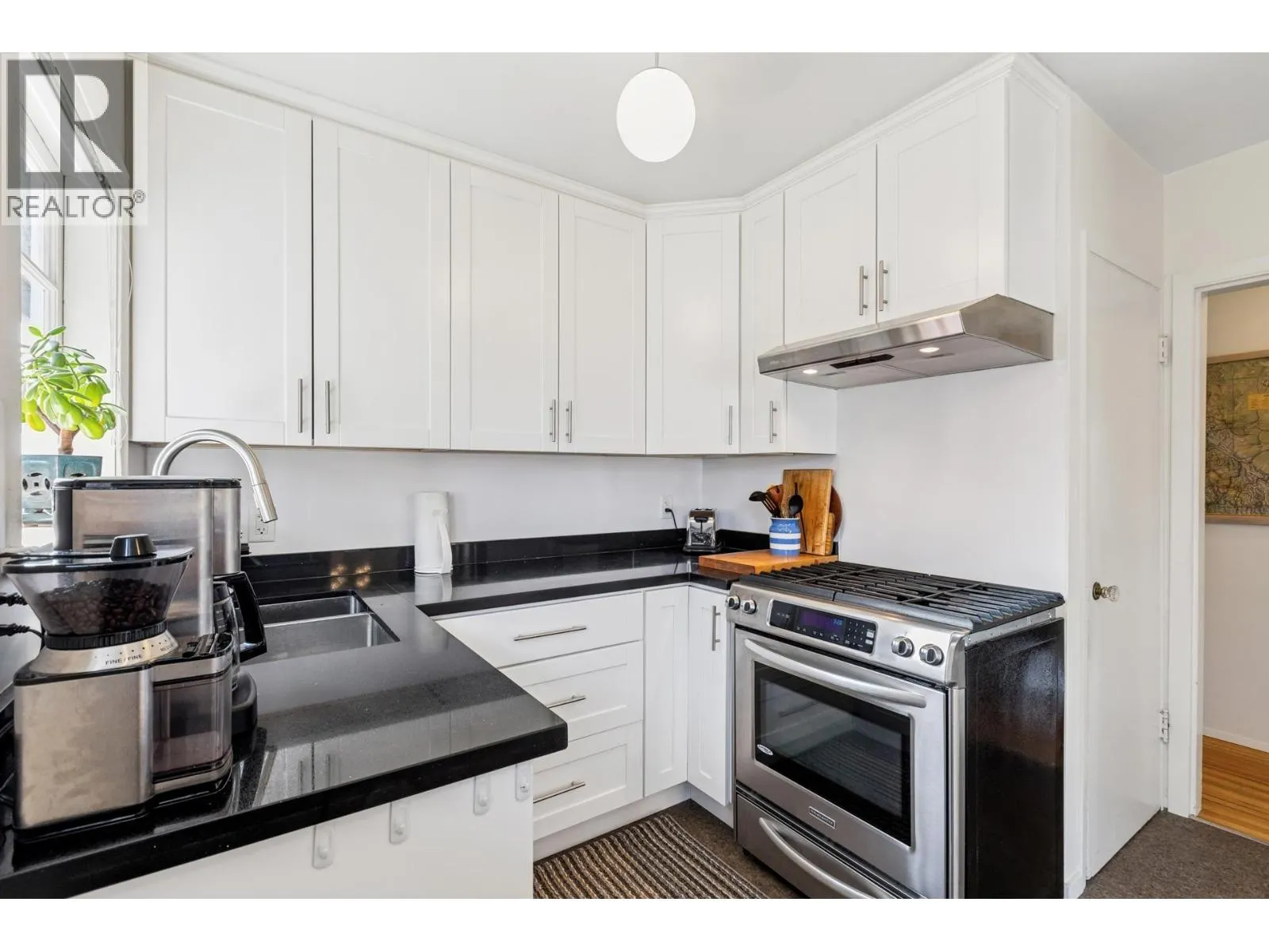 415 W 26TH STREET