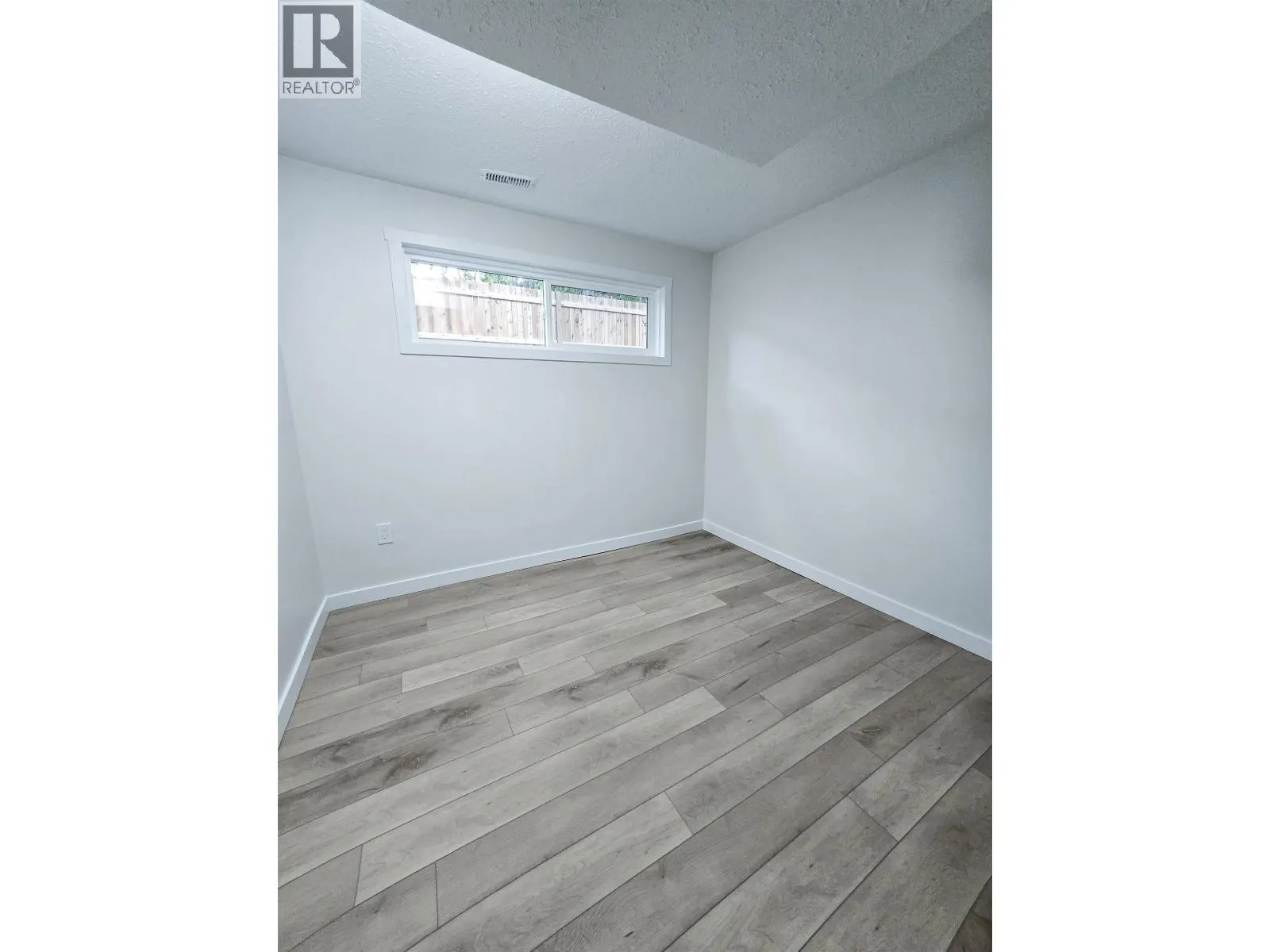 2501 WESTWOOD DRIVE