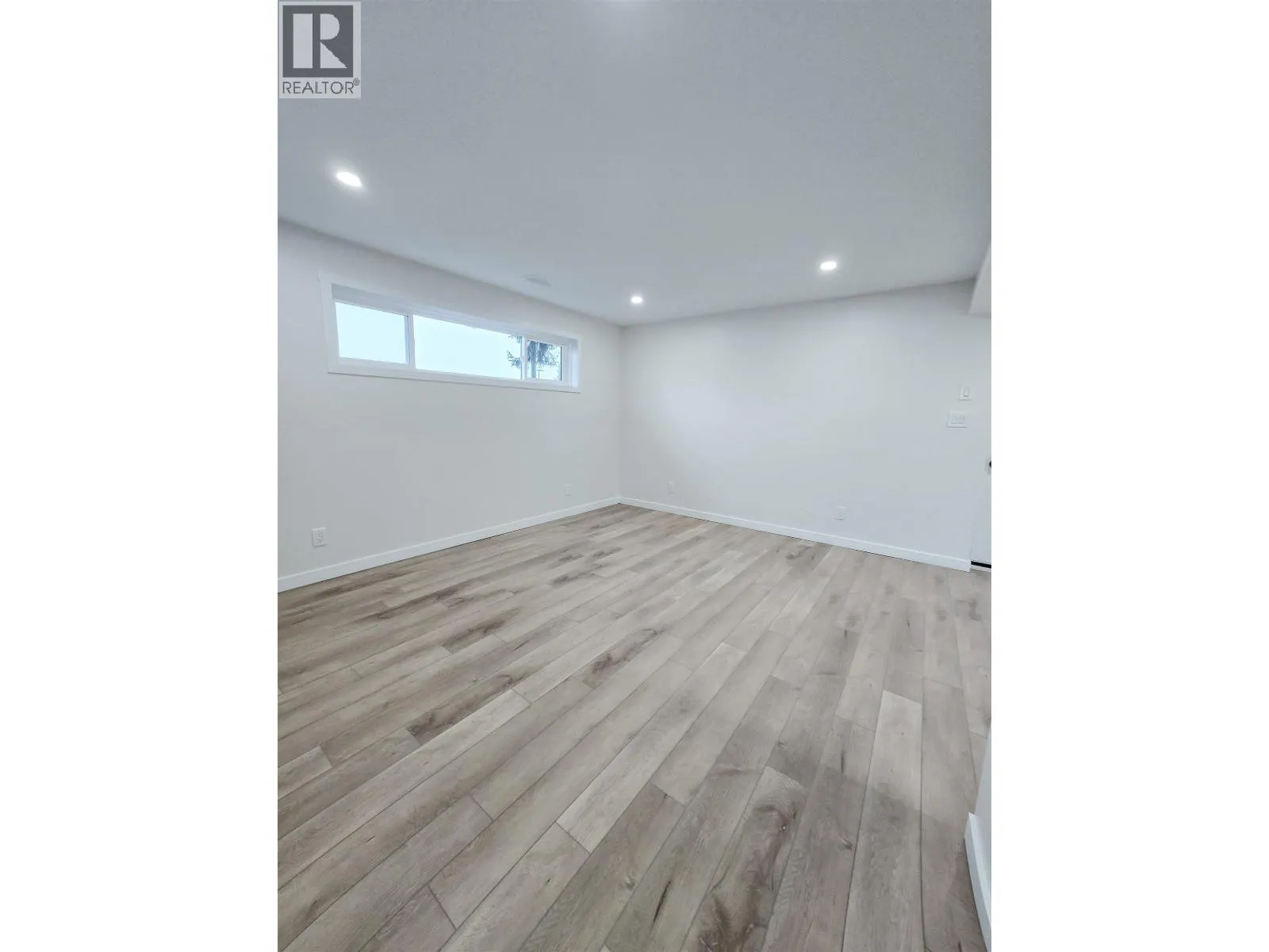 2501 WESTWOOD DRIVE