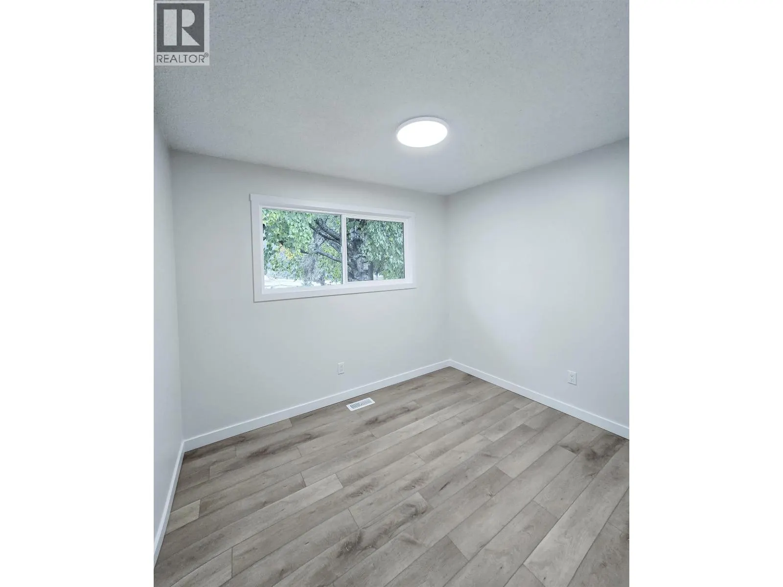 2501 WESTWOOD DRIVE