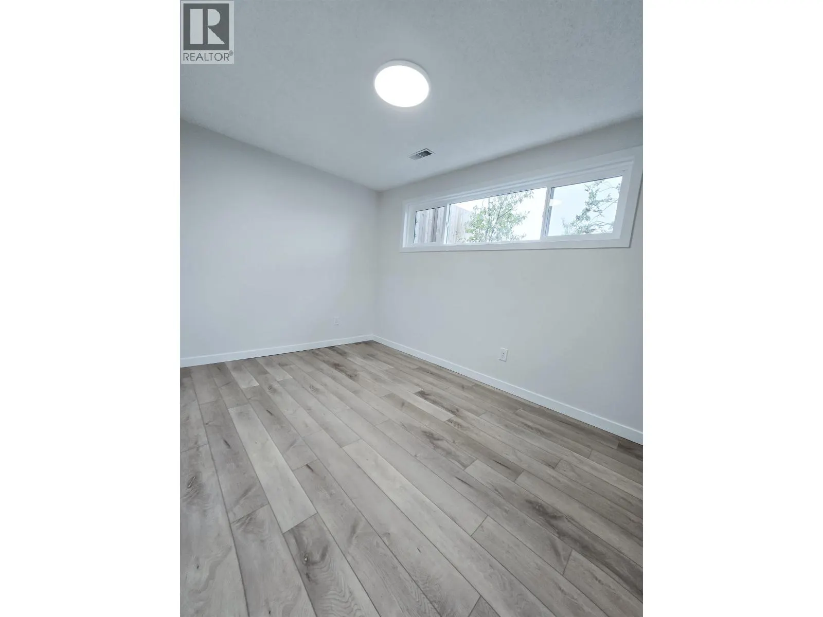2501 WESTWOOD DRIVE