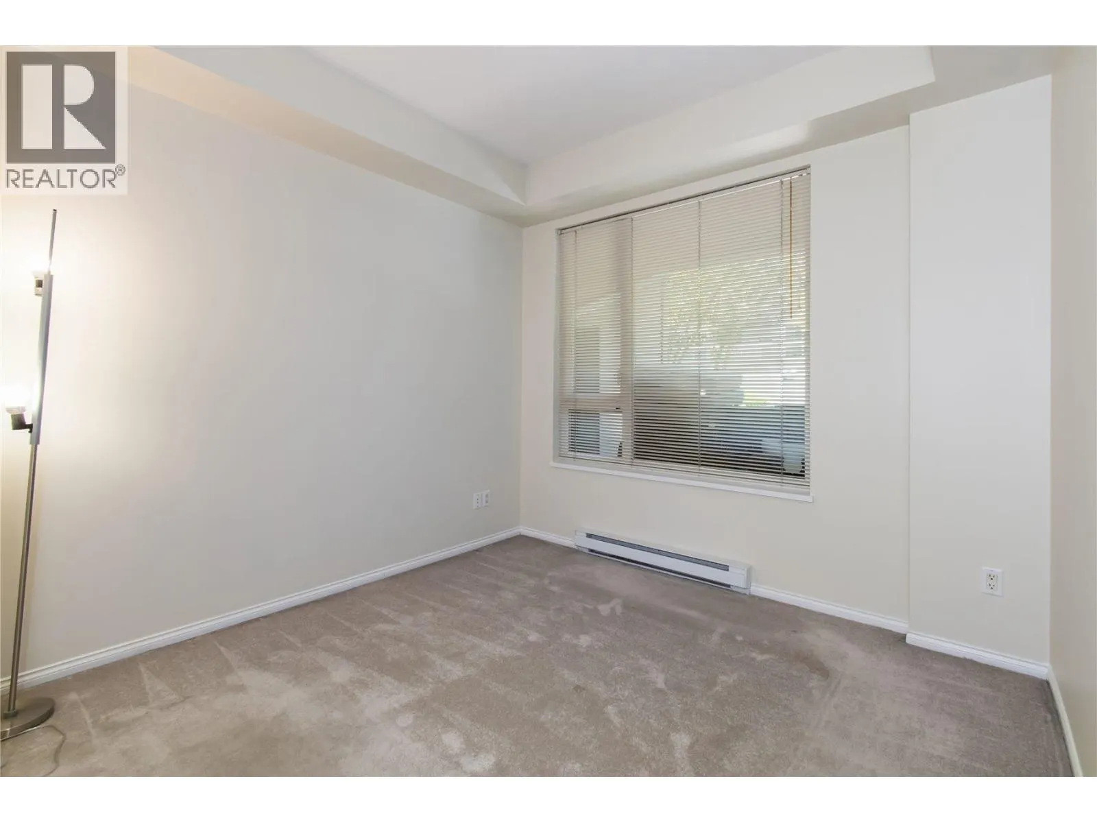 130 5888 DOVER CRESCENT