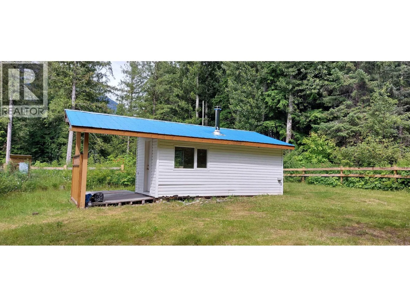 2452 MACKENZIE HIGHWAY