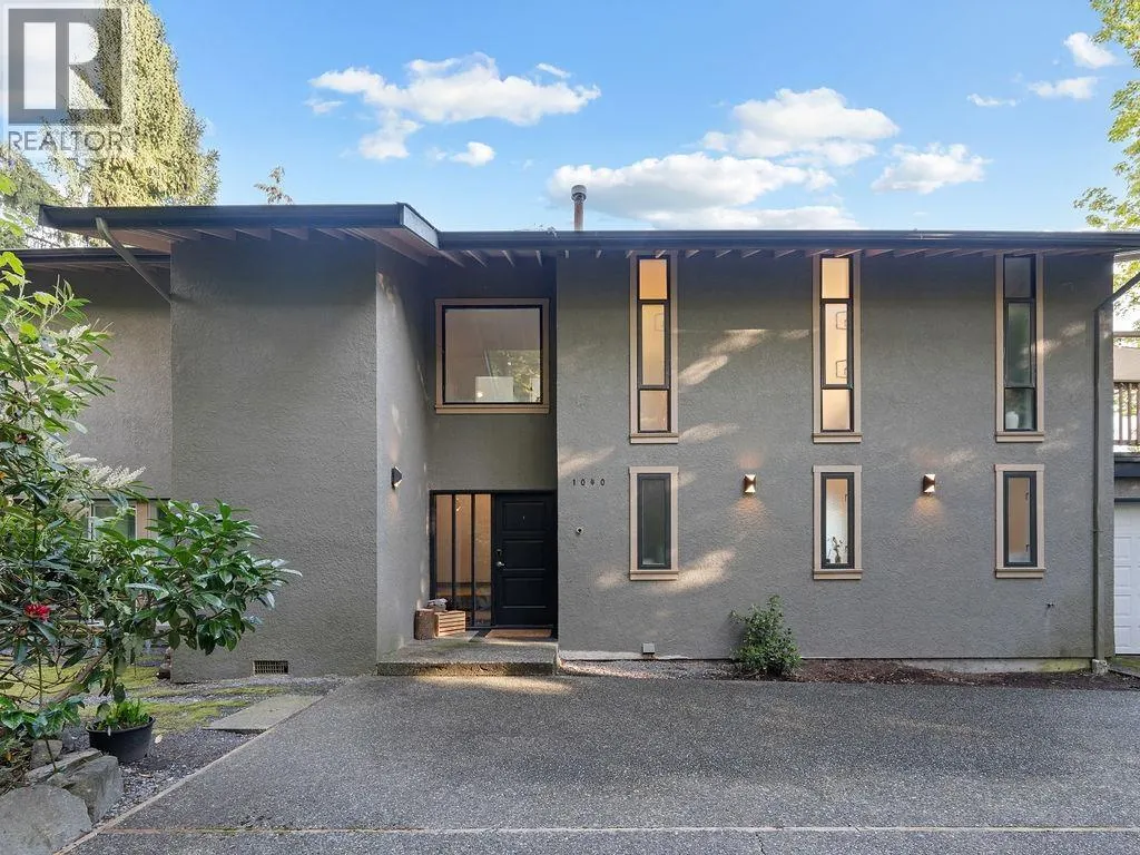 1040 CRESTLINE ROAD