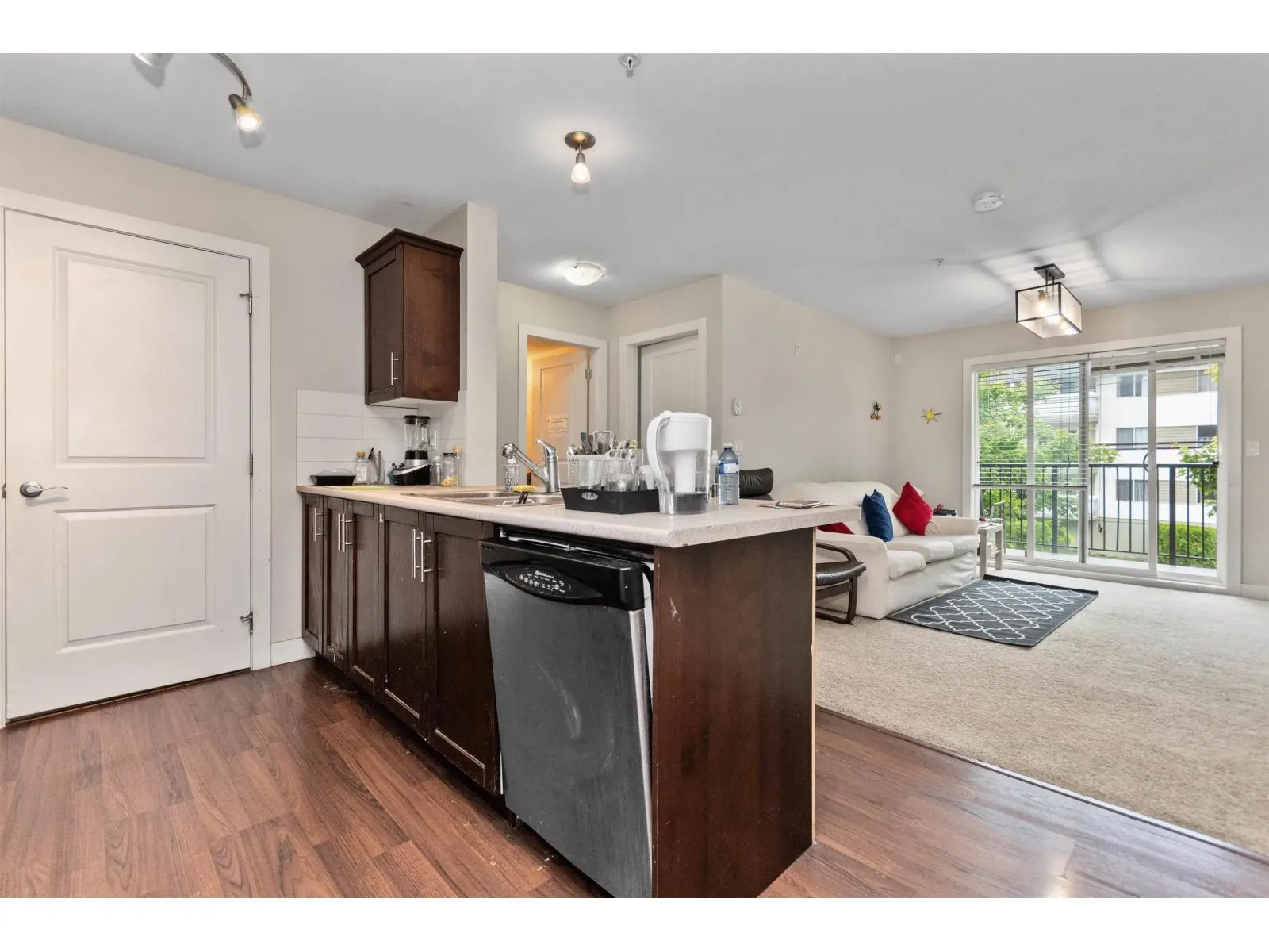 212 46150 BOLE AVENUE|Chilliwack Proper East