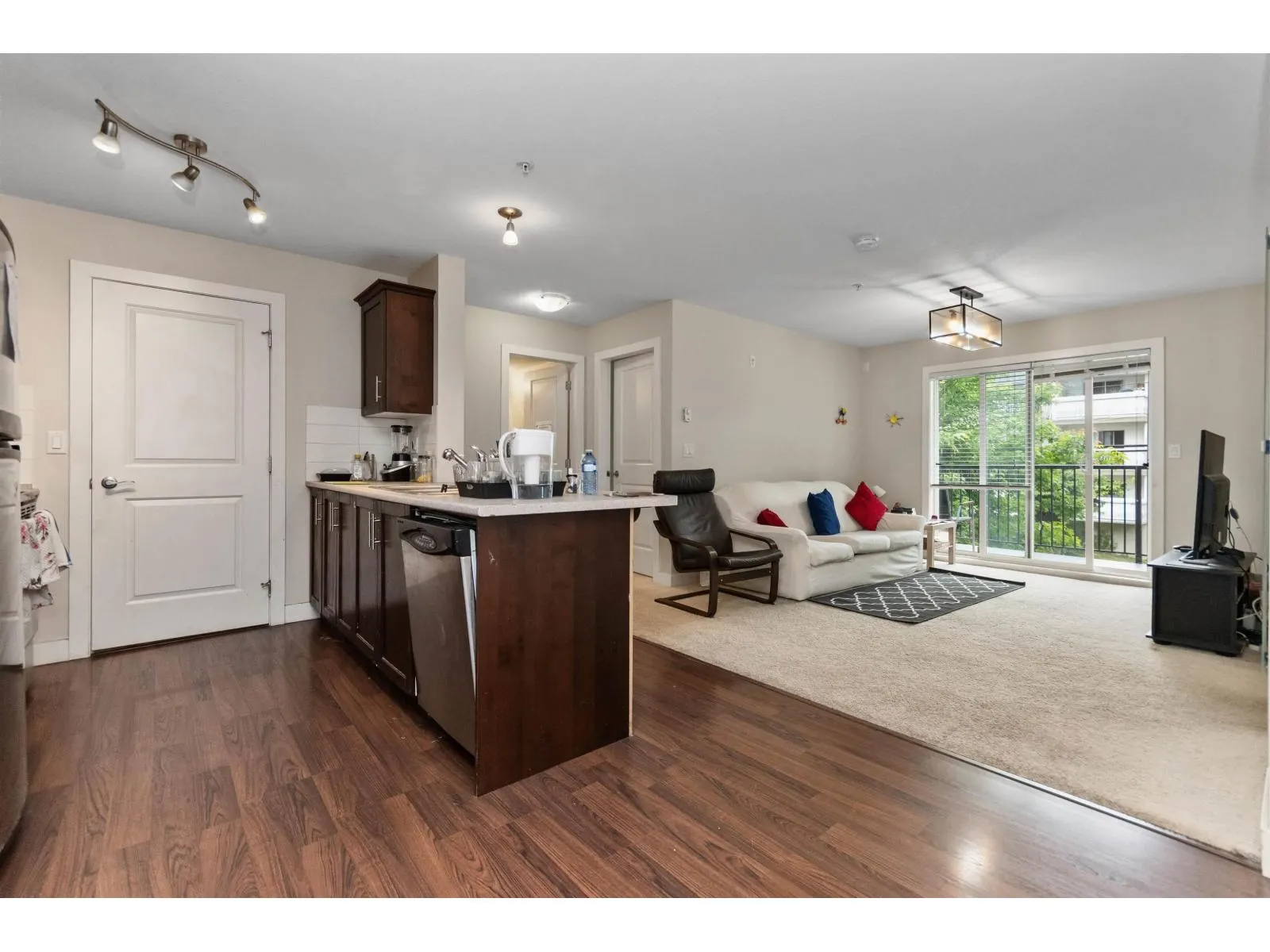 212 46150 BOLE AVENUE|Chilliwack Proper East