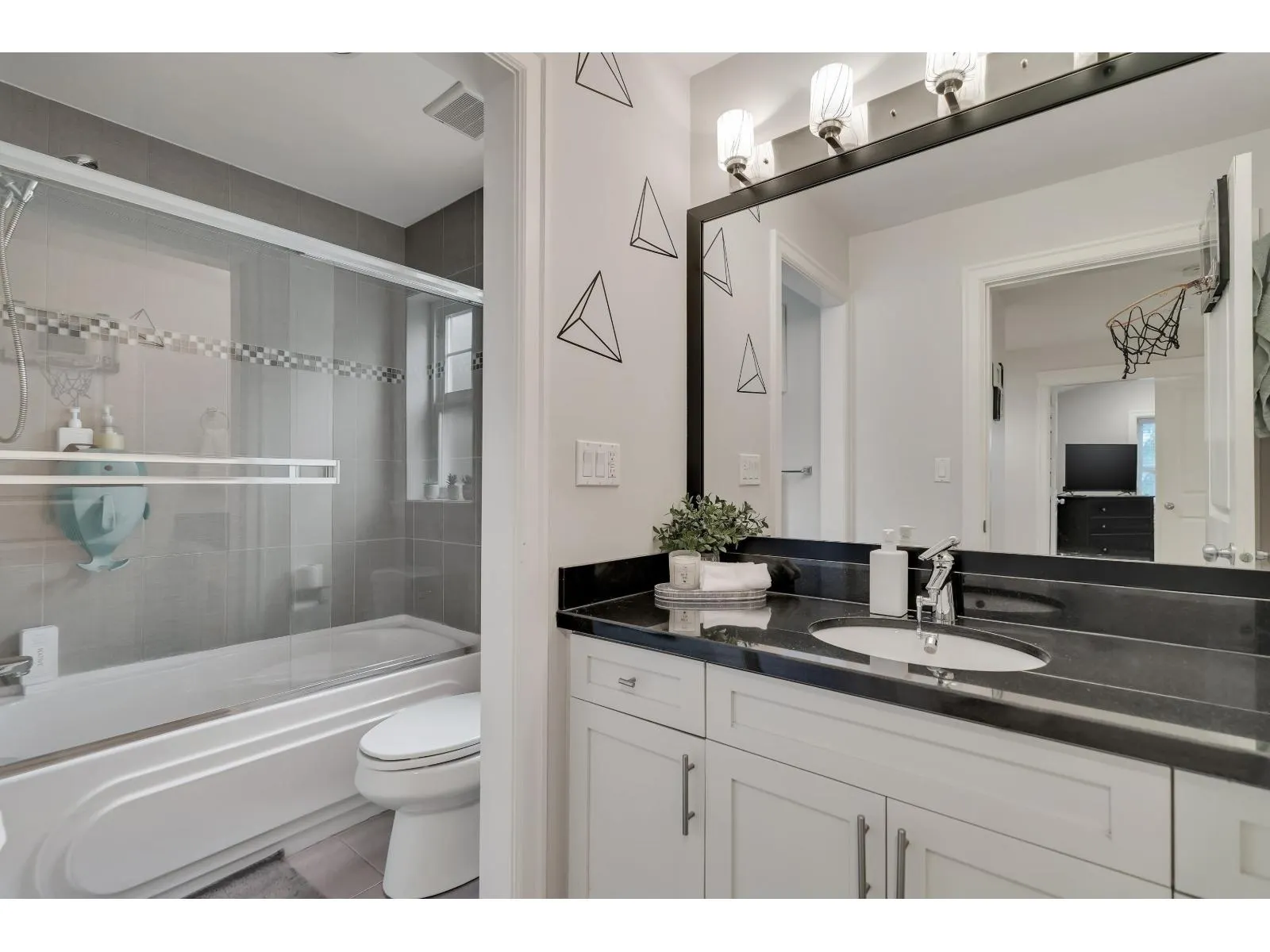 15083 58A AVENUE