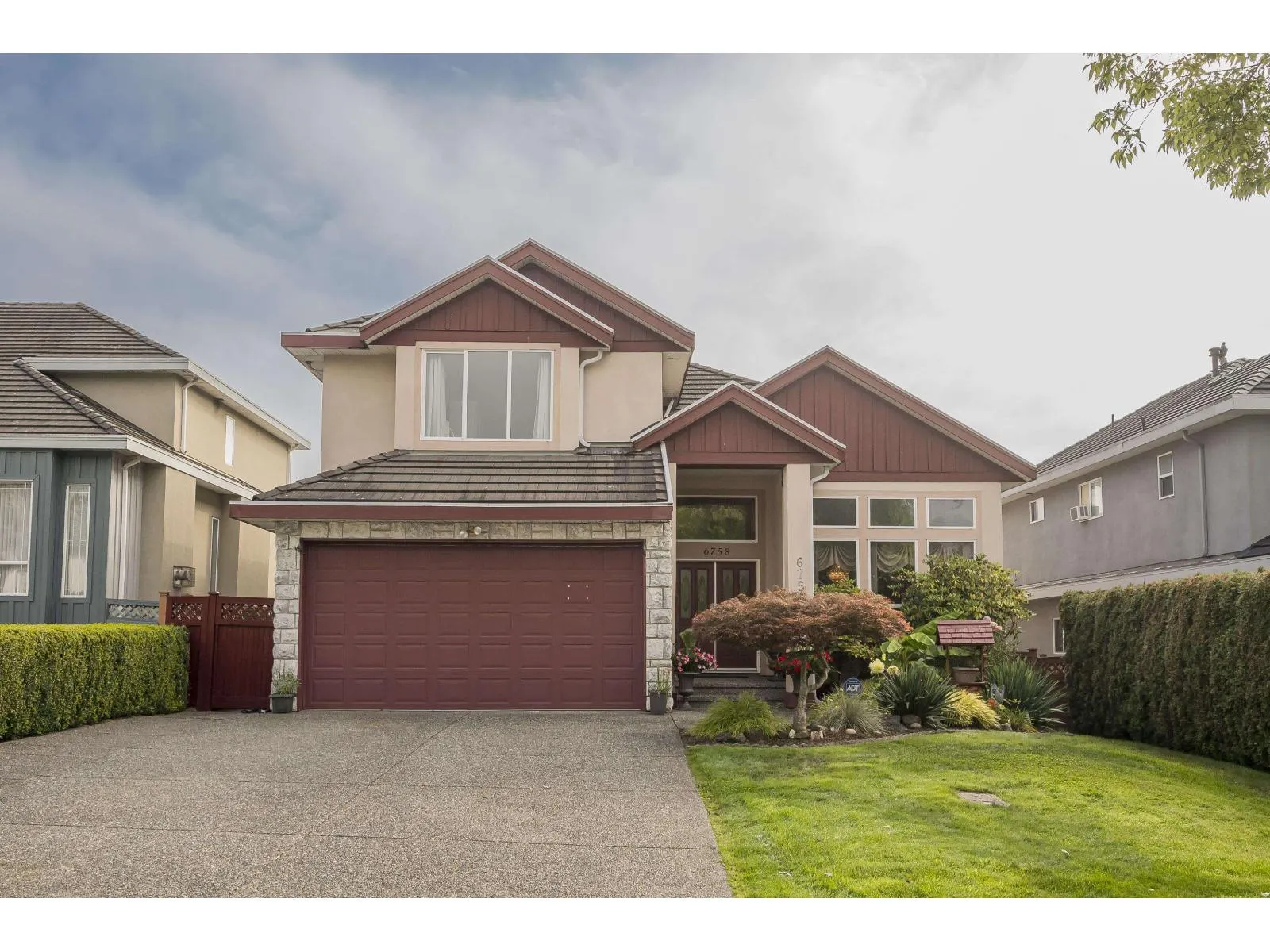 6758 150 STREET