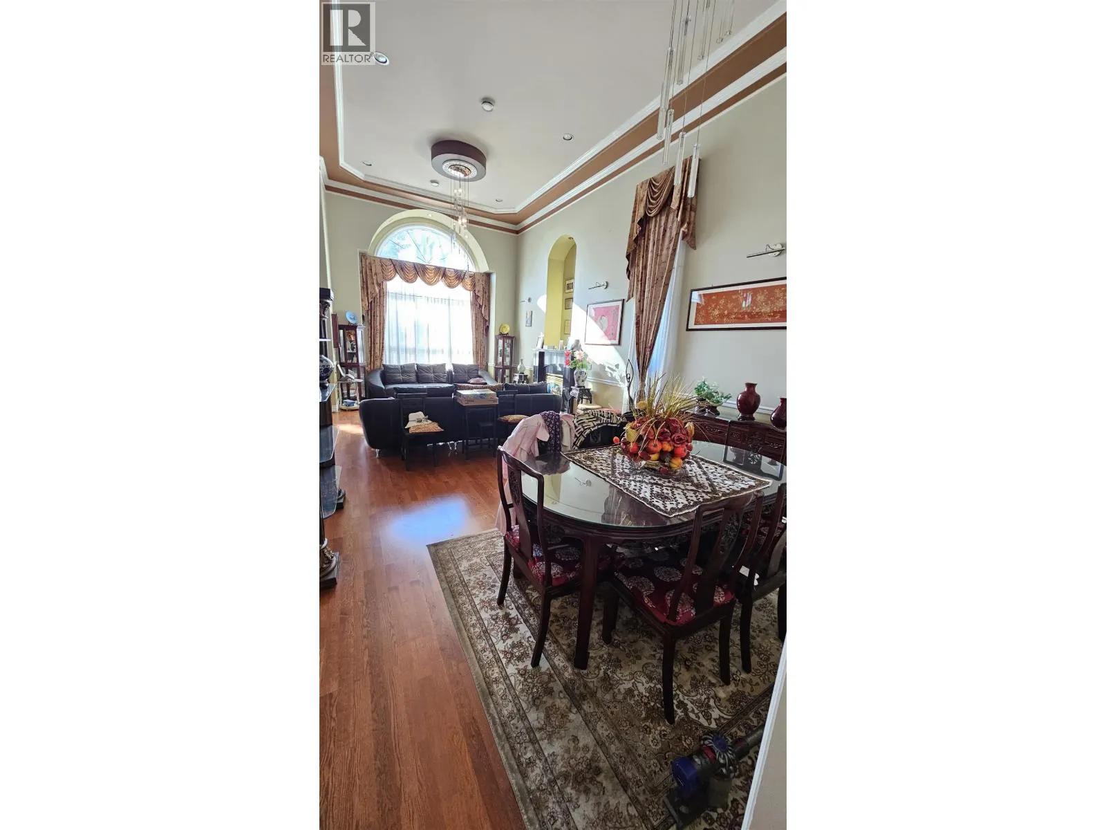 10251 CAITHCART ROAD