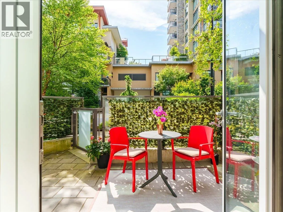 101 2738 LIBRARY LANE