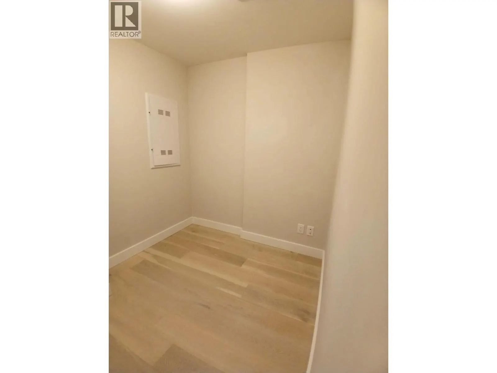 101 2738 LIBRARY LANE